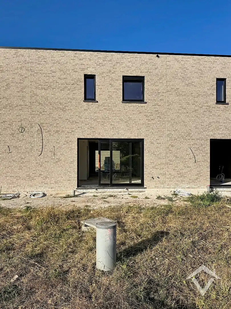 Woning met 3 slaapkamers te Proven  foto 6