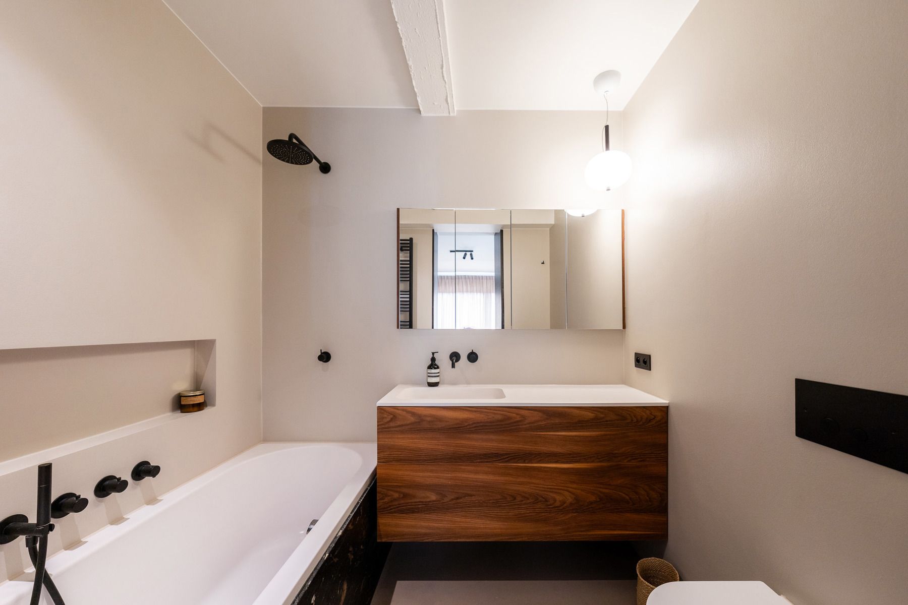 Bemeubeld luxeappartement aan Theaterbuurt foto 9