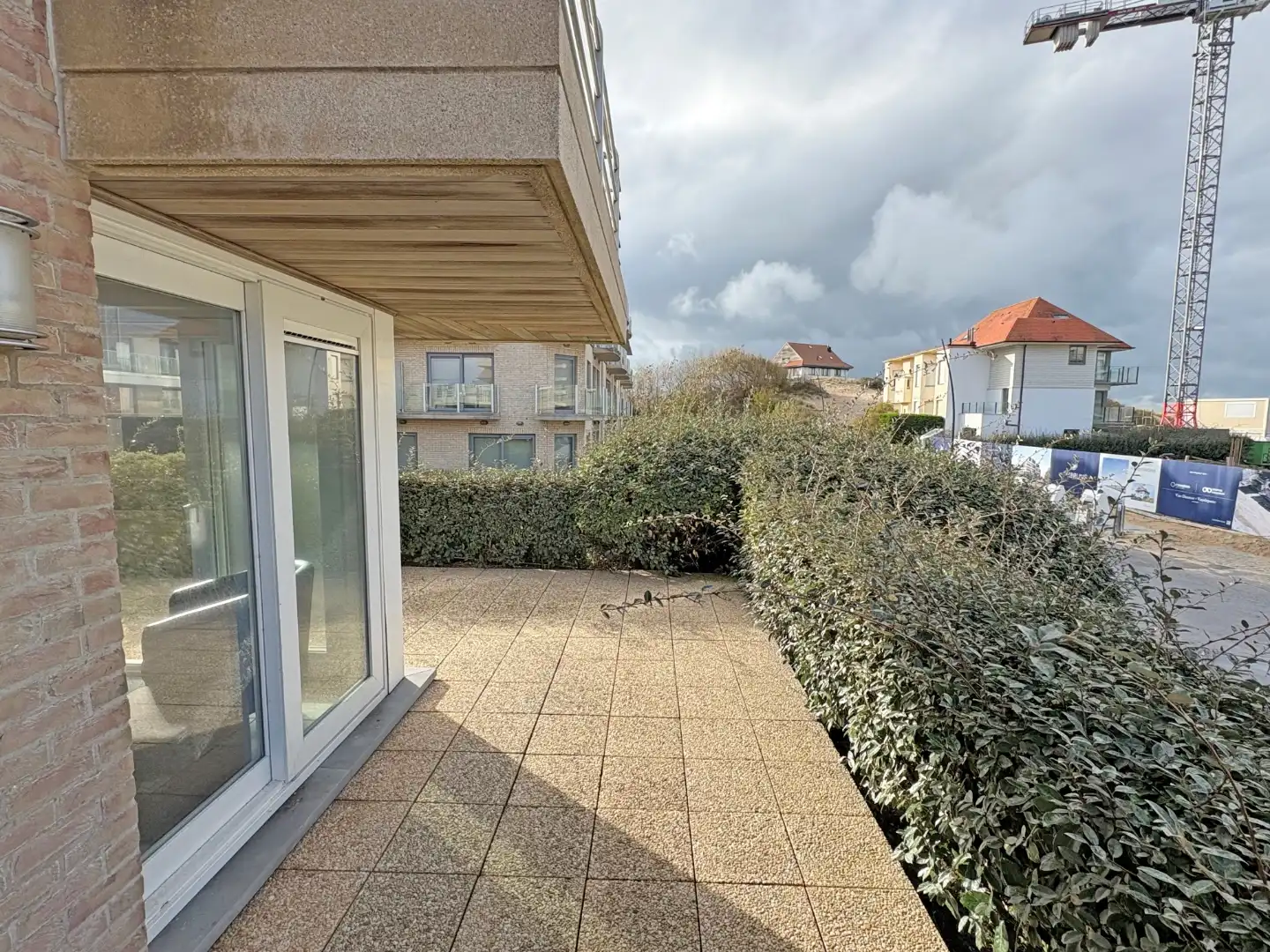 Appartement met topligging, zicht op de duinen en Mieke Hill. foto 12