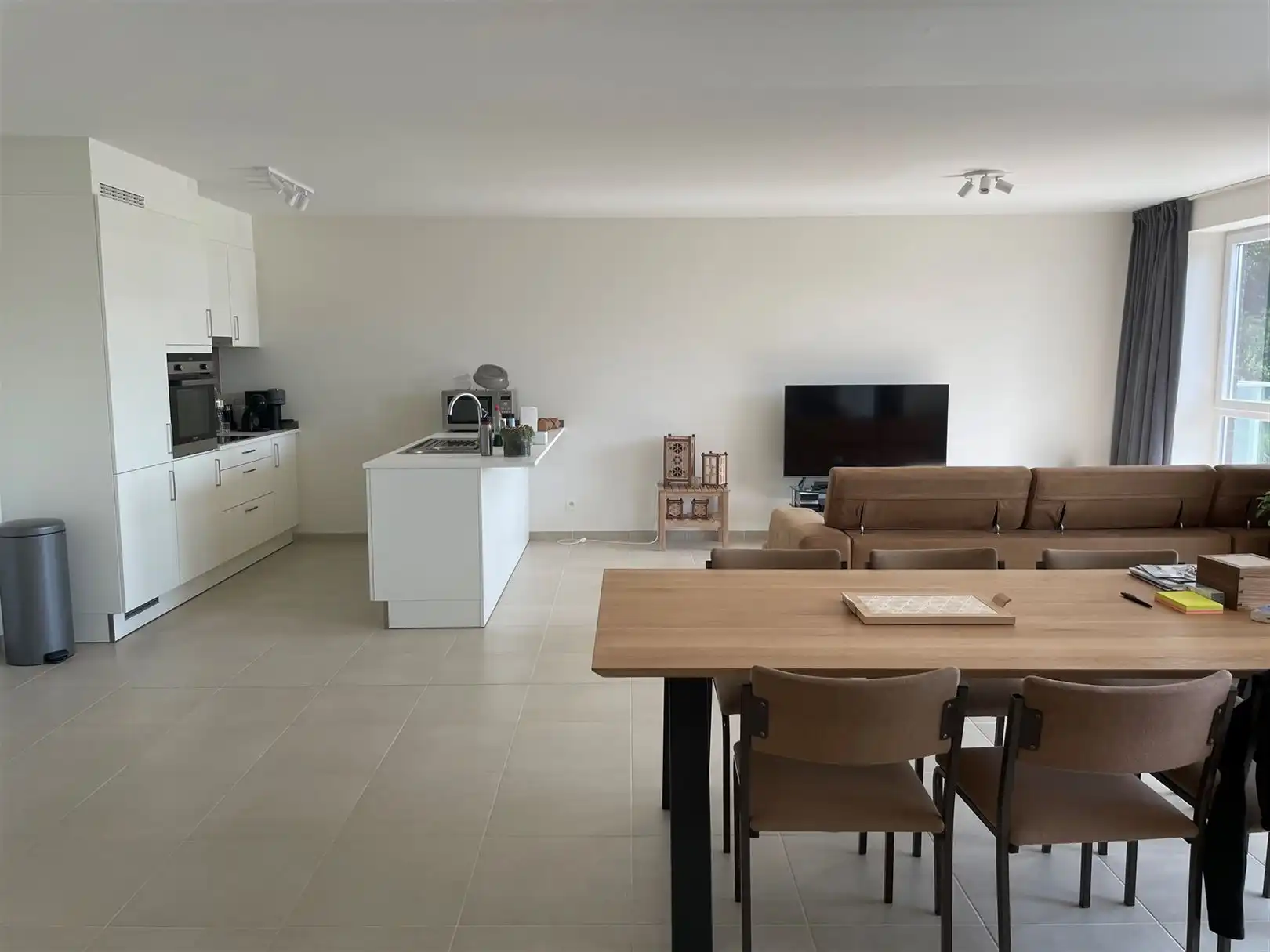 Ruim app TE HUUR in residentie "Paddenhoek te Kluisbergen foto 8