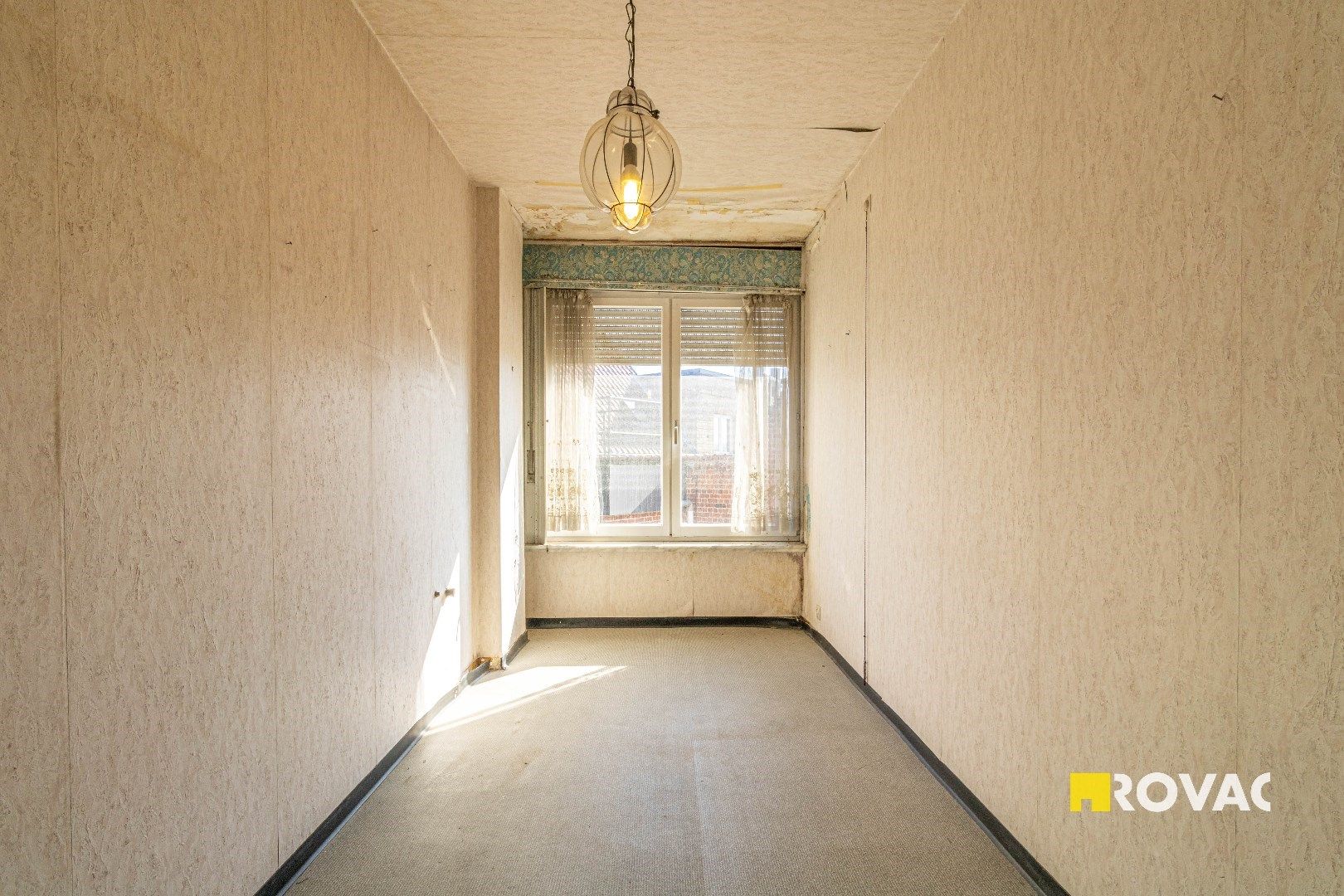 Bel-étagewoning met garage in centrum Izegem foto 10