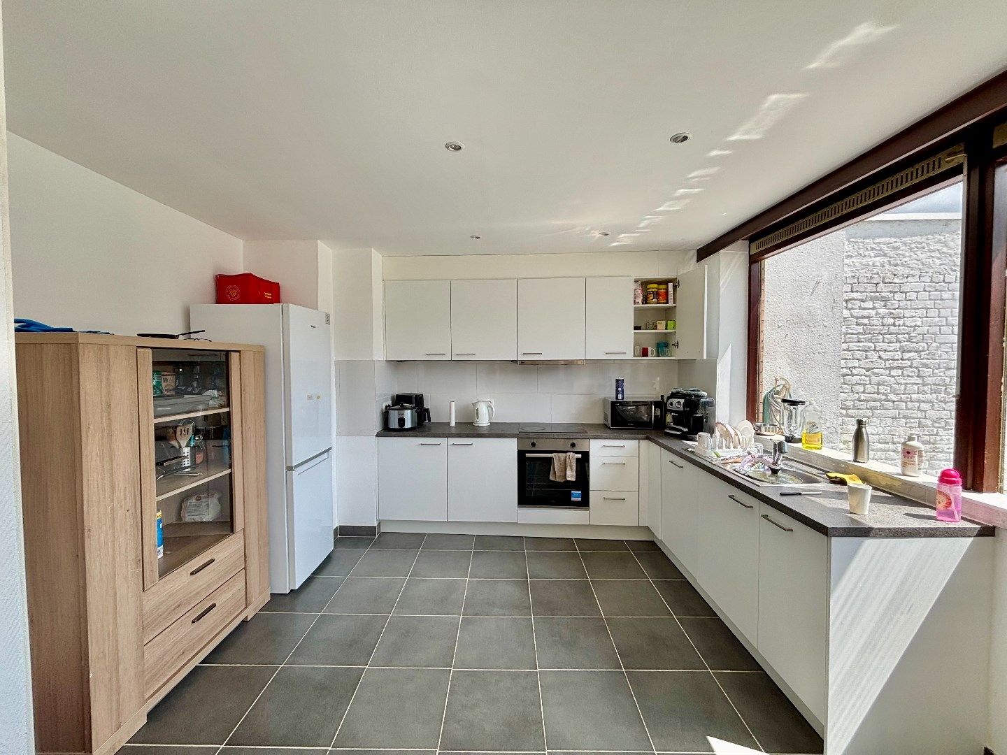 STATIGE HERENWONING MET 4-6 SLPKS, GROTE GARAGE EN TUIN foto 6