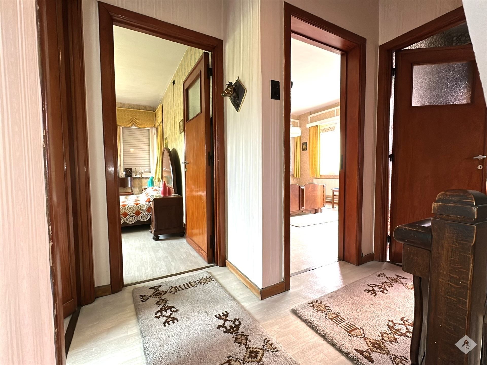 Charmante op te frissen woning met veel potentieel foto 11