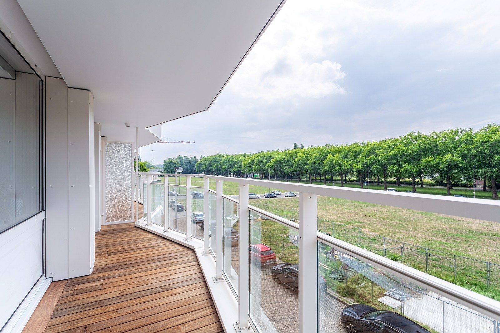 Vernieuwd appartement op de 2de verdieping foto 8