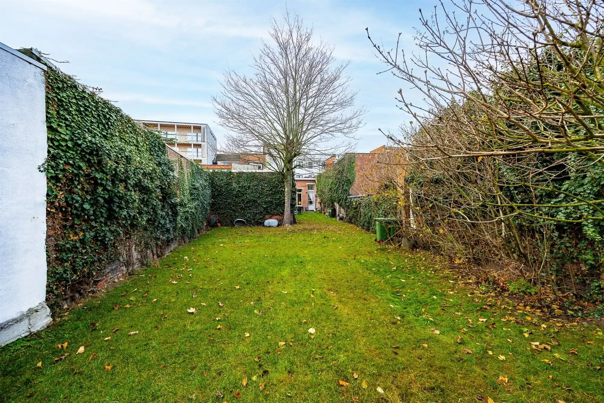 Prachtig winkelwoonhuis in eclectische stijl met 6 slk + zuidtuin foto 33