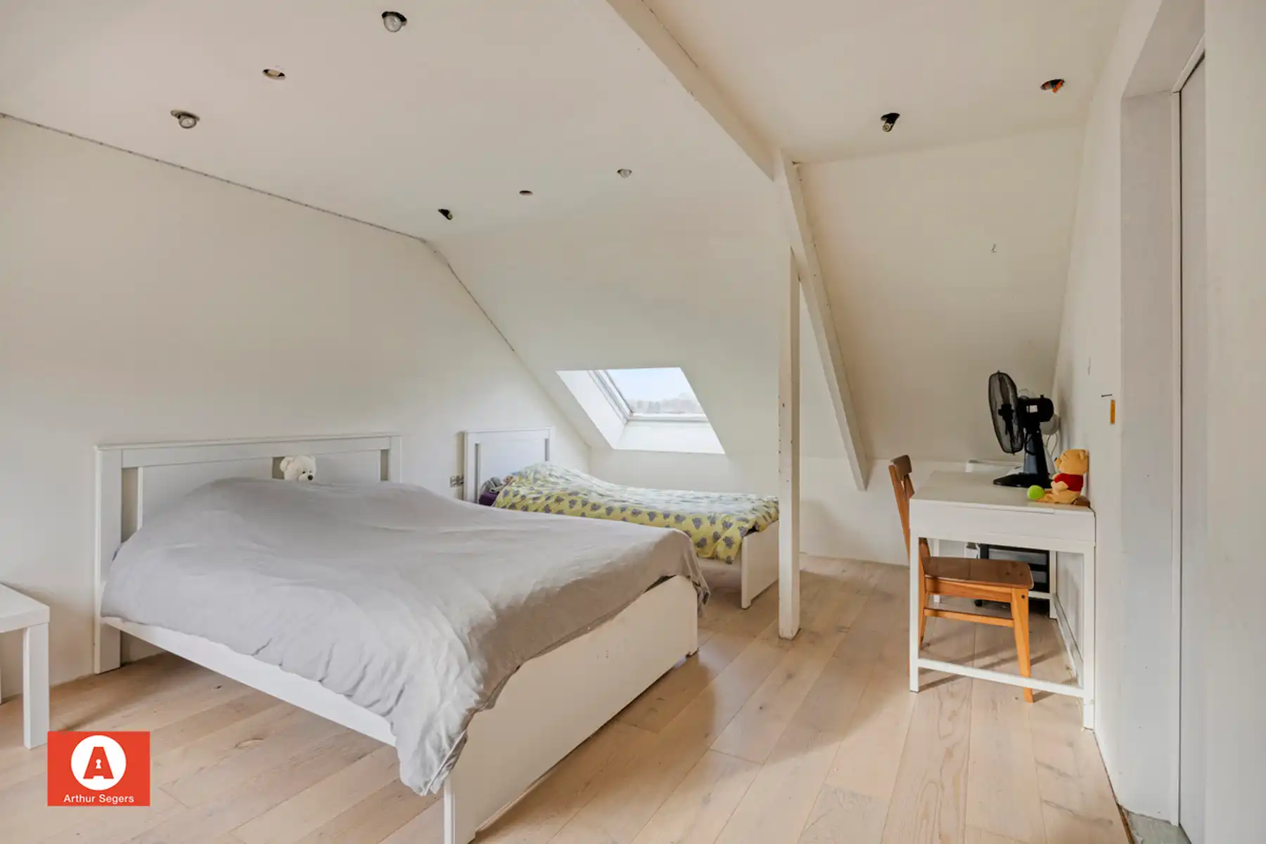 Te renoveren woning met zuidgerichte tuin nabij centrum foto 16