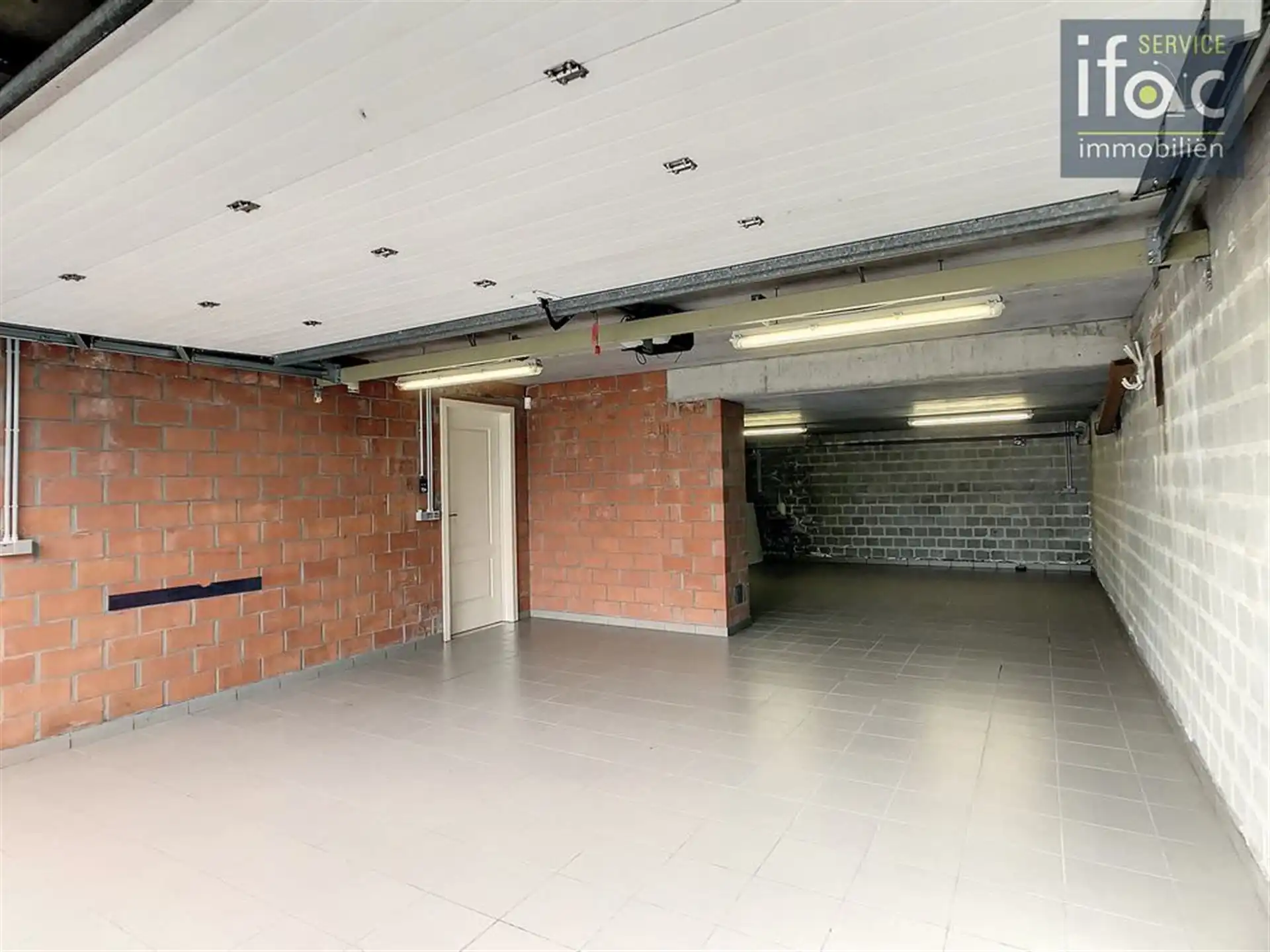 Prachtige 3-gevel villa met unieke panoramische vergezichten foto 29