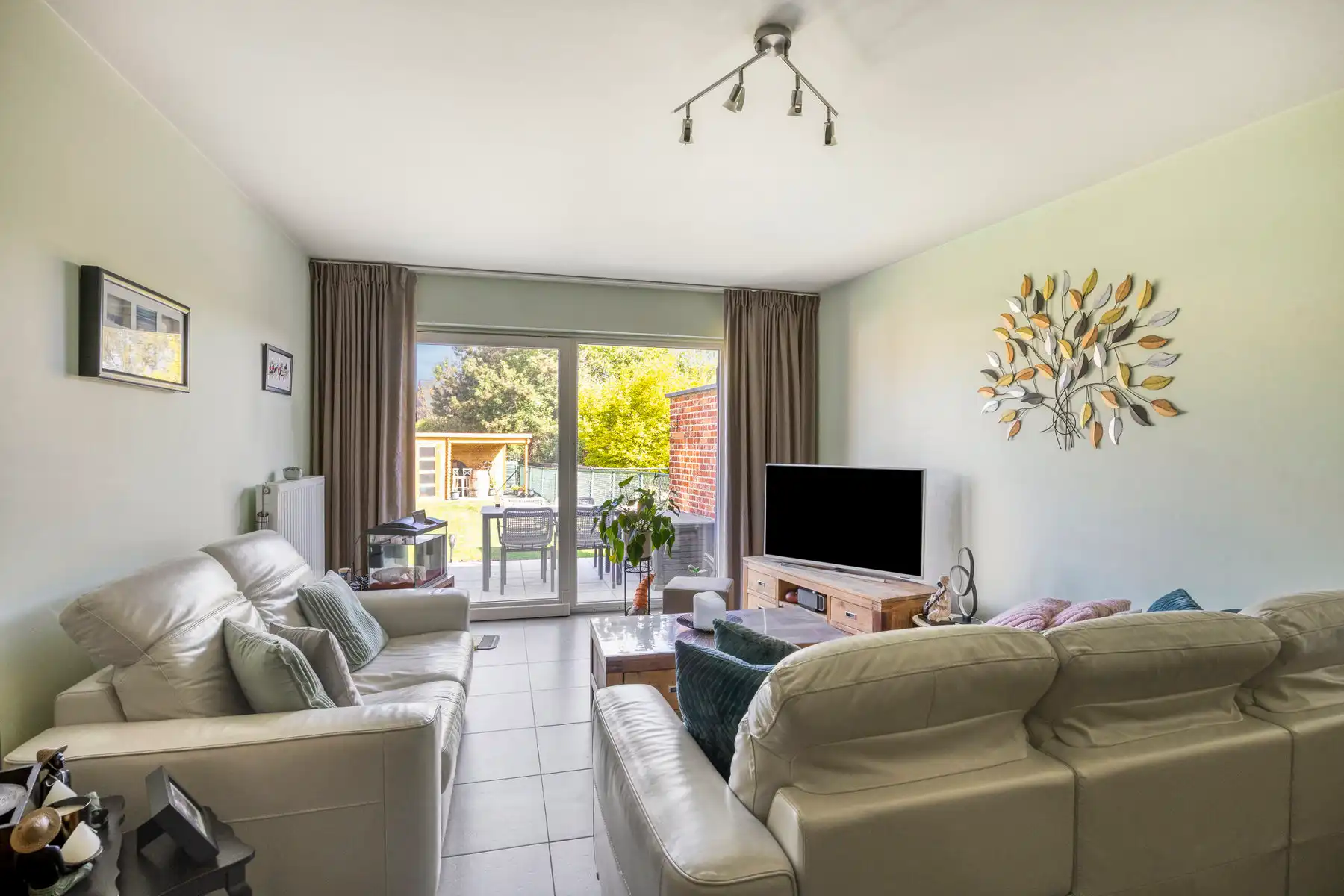 Gelijkvloers appartement met 2 kamers, tuin en garage foto 7