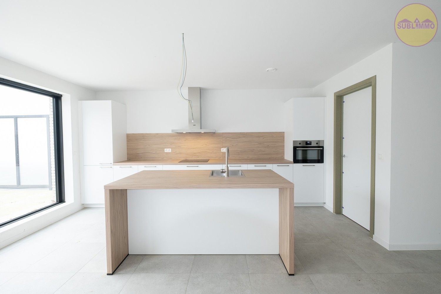 Nieuwbouwappartement op de eerste verdieping (117,80 m²) met 3 slaapkamers en terras. foto 4