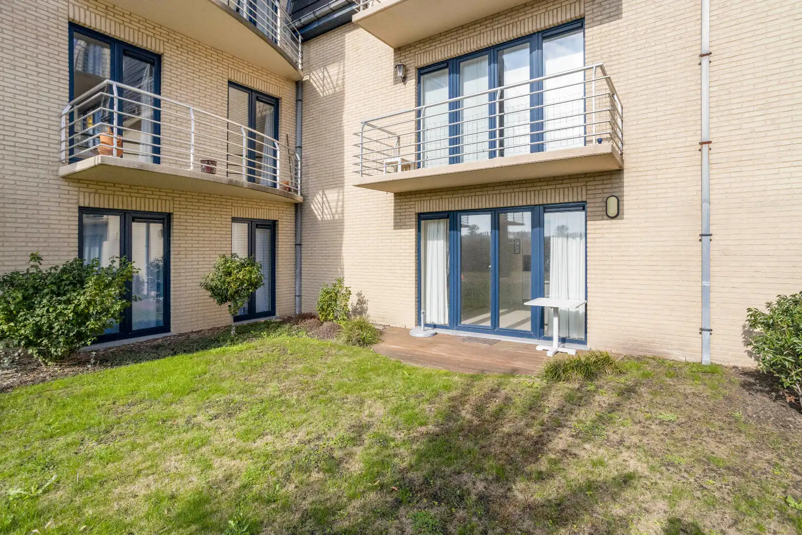 Ruim tuinappartement op een rustige locatie foto 10