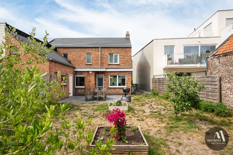 Ruime woning met 3 slaapkamers foto 18