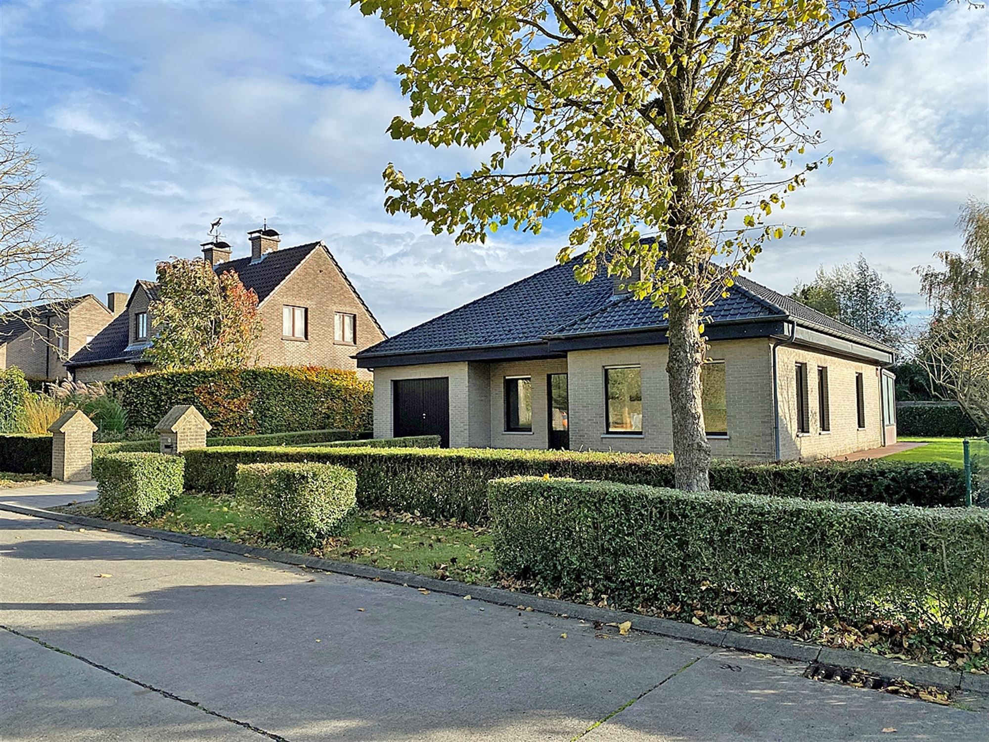 LAAGBOUWVILLA met 2 SLAAPKAMERS & GARAGE op een gunstig gelegen PERCEEL van 762m² foto 15