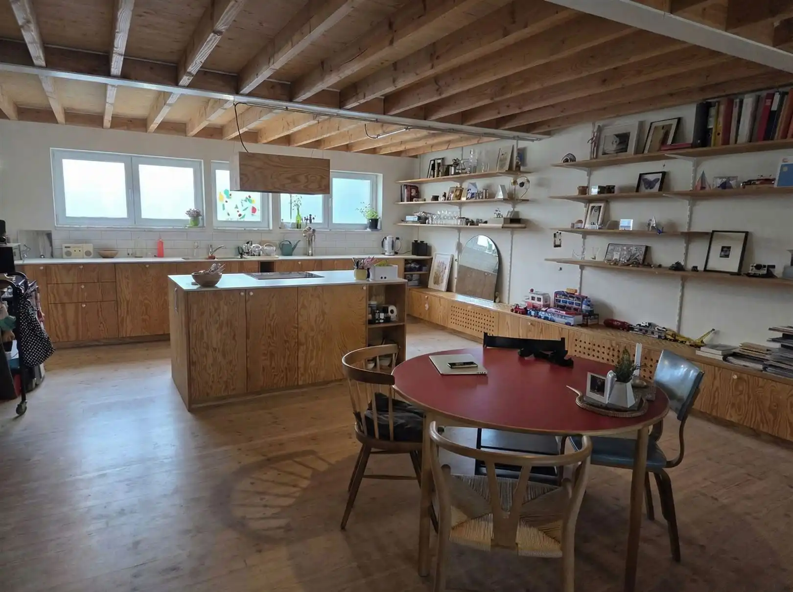 Bel-etage woning te huur  foto 3