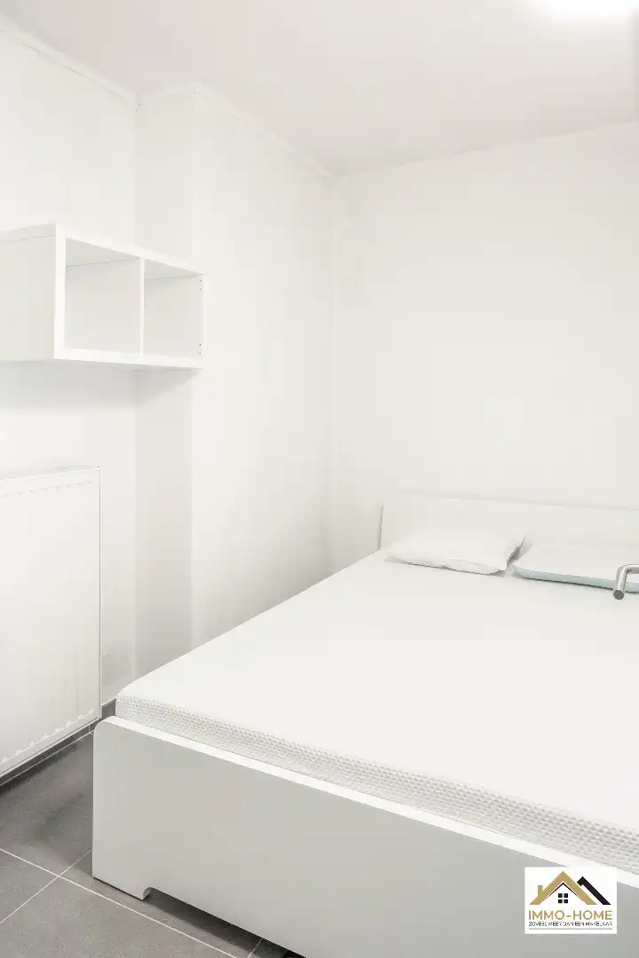 Ruim appartement met drie volwaardige slaapkamers  foto 17