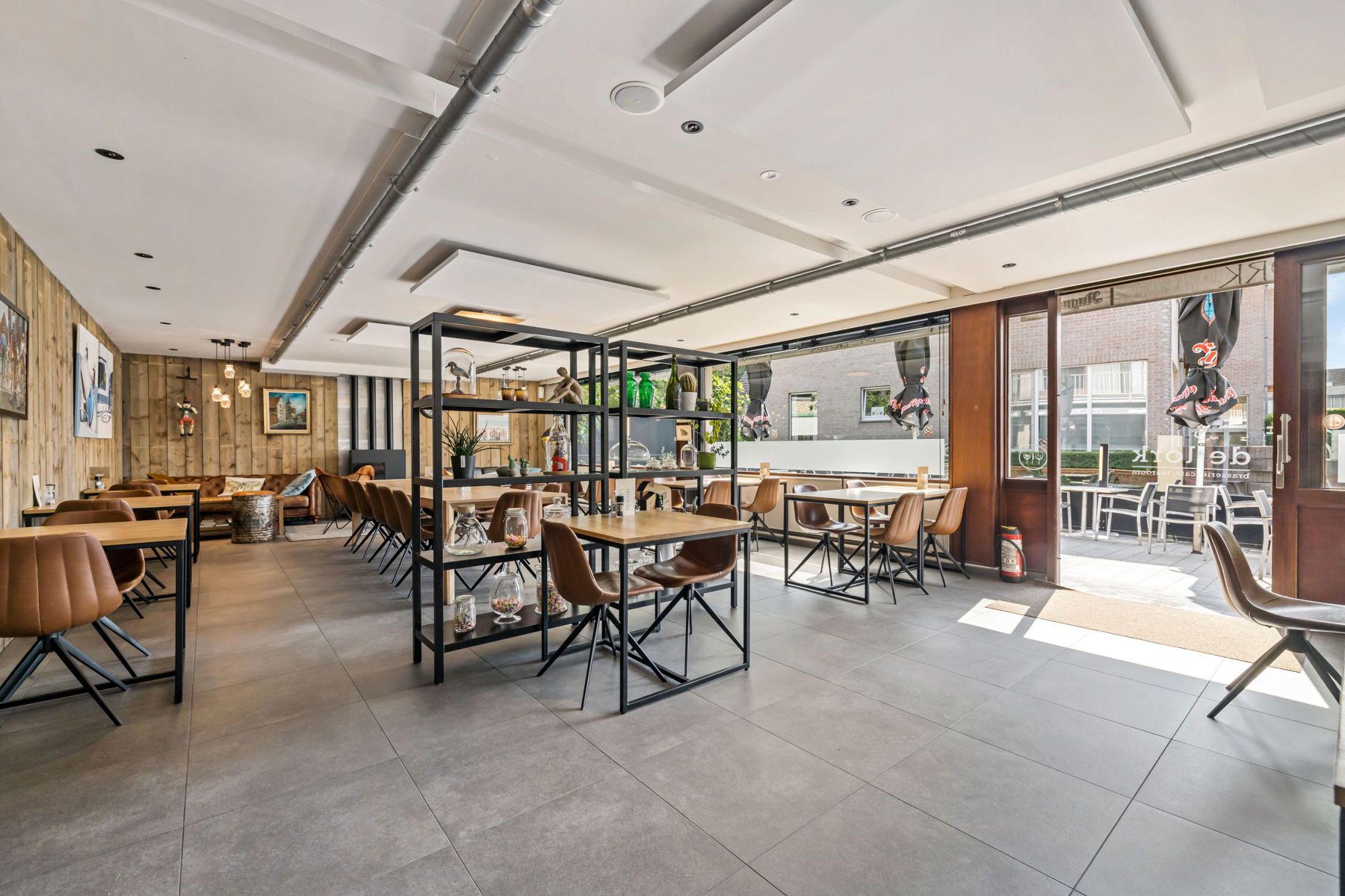 Goeddraaiend restaurant/brasserie  foto 6