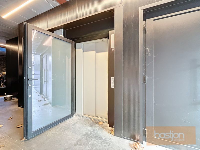 Exclusief Triplex Appartement met Dakterras in hartje Kortrijk foto 18