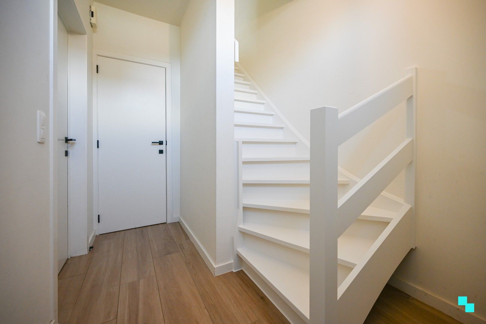 Energiezuinige woning met achteruitweg in rustige buurt te Rumbeke foto 6