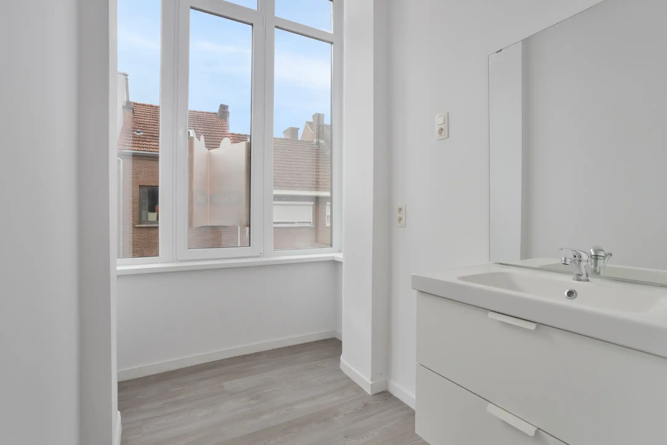 Gerenoveerd appartement met 2 slaapkamers te centrum Tienen foto 13