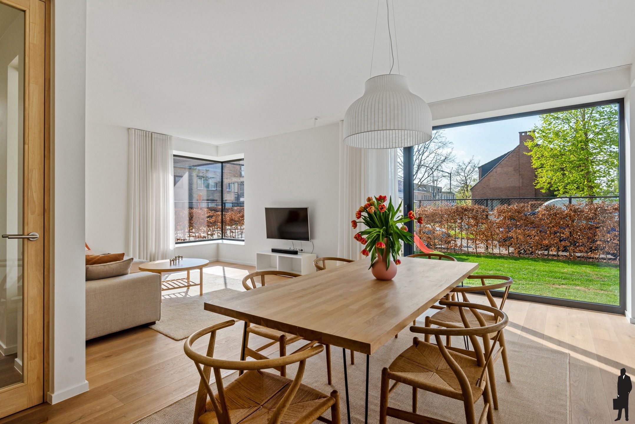 Energiezuinige woning met 4 slpks, 3 badkamers en ZW tuin foto 4