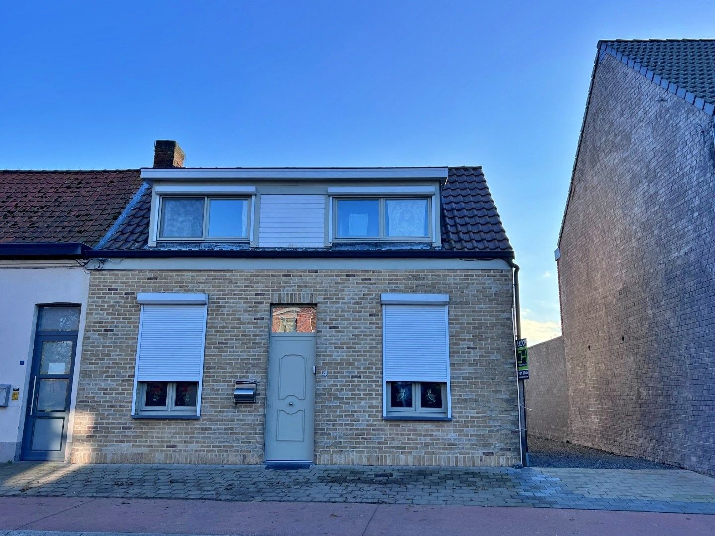 Halfopen bebouwing met twee slaapkamers te koop in Lembeke foto 9