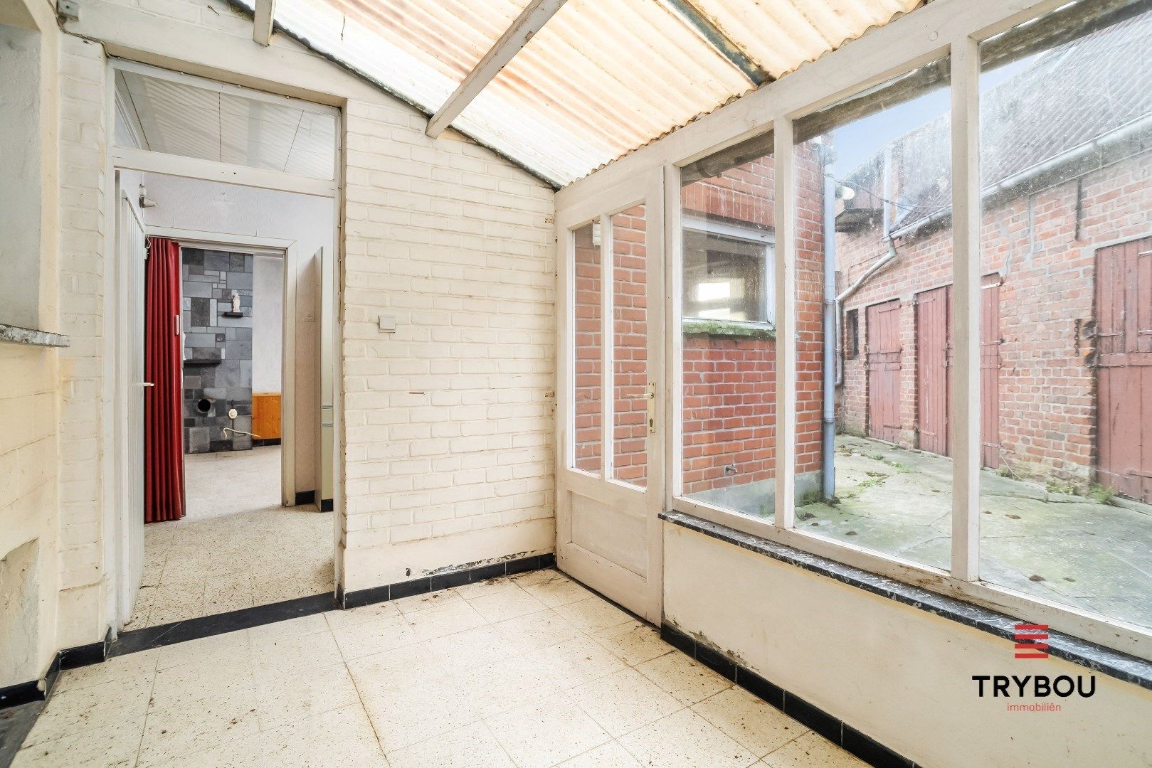 Zongerichte, te renoveren woning op ruim perceel van 618m² foto 13