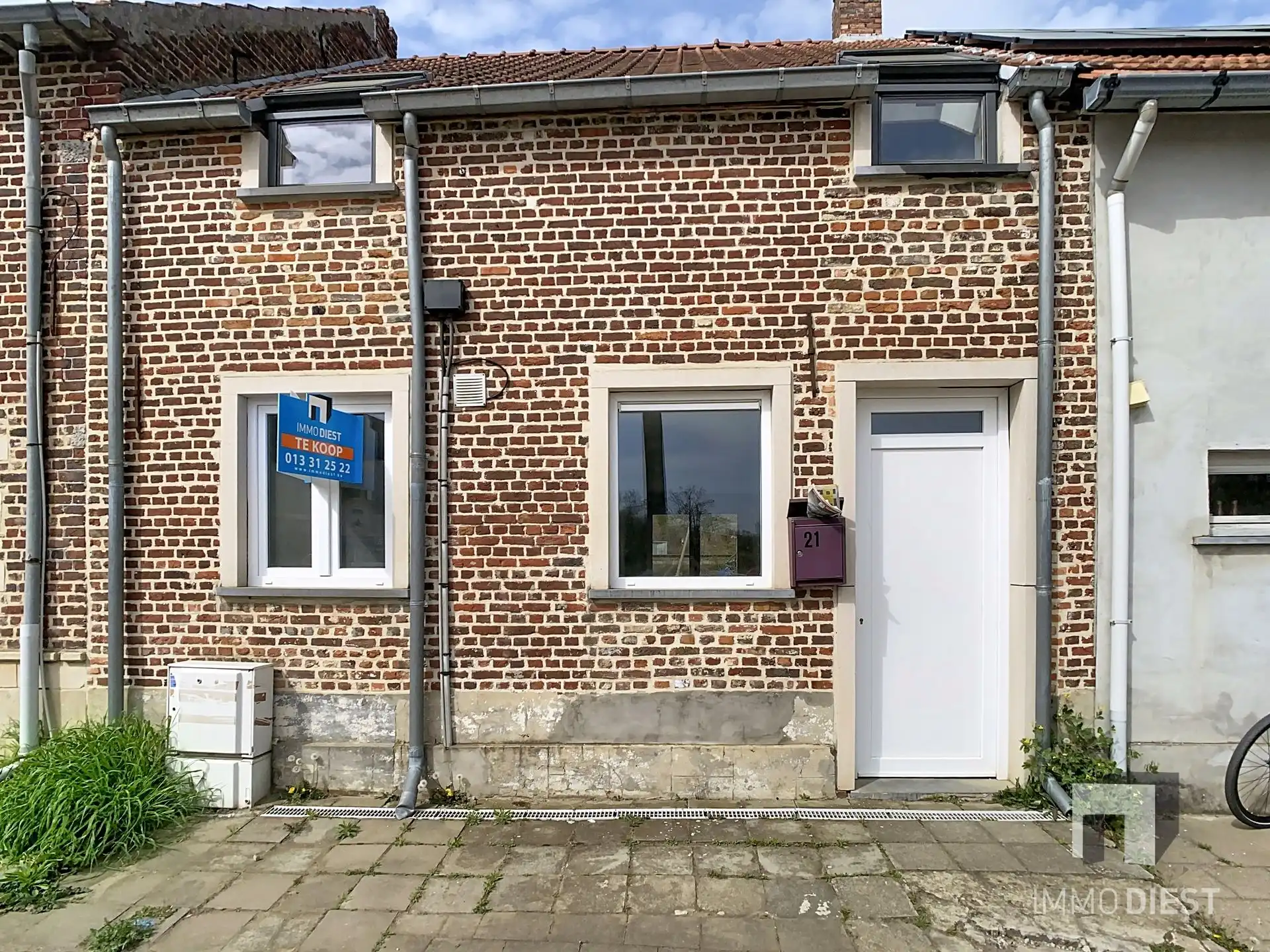 Kokette woning met drie slaapkamers rand Diest foto {{pictureIndex}}