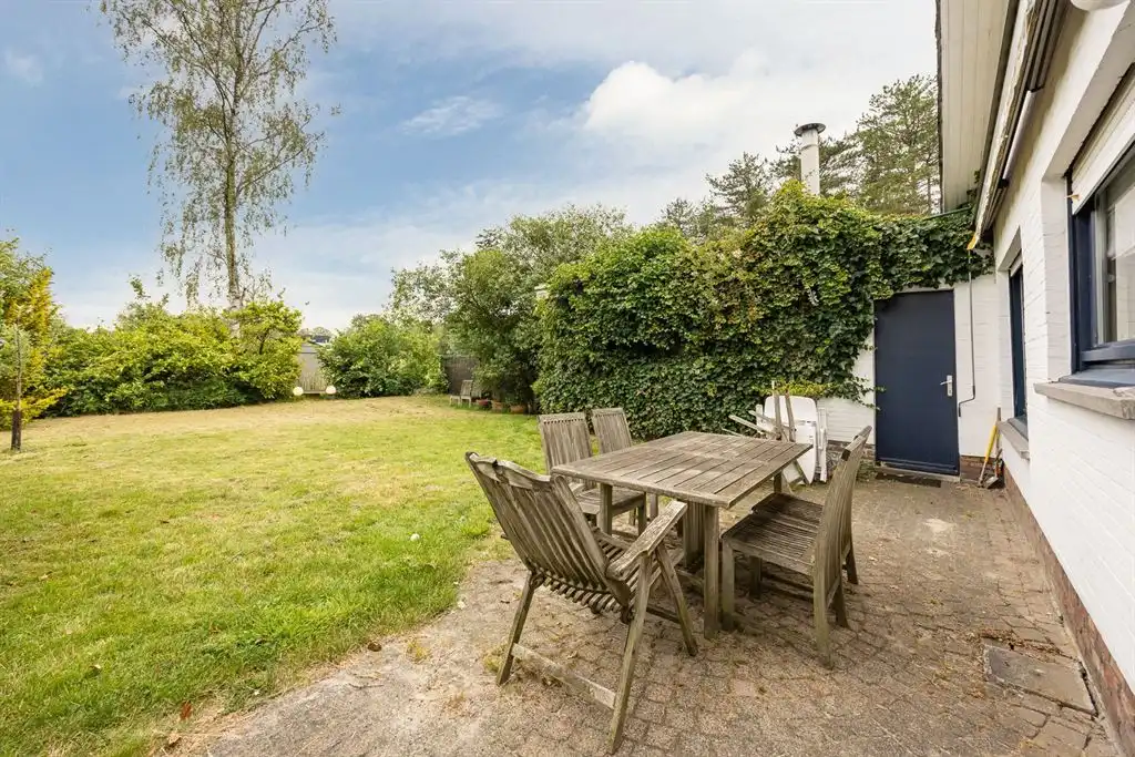 Te vernieuwen gelijkvloerse woning foto 17