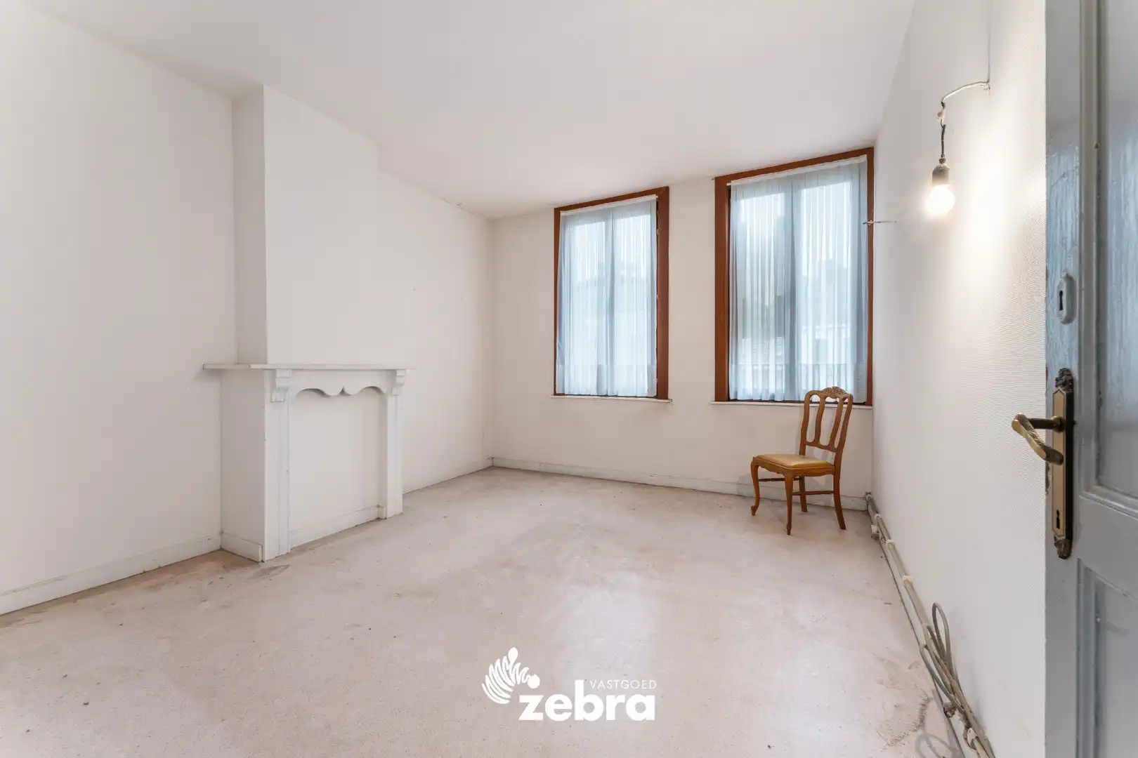 Te renoveren stadswoning te centrum Roeselare! foto 11