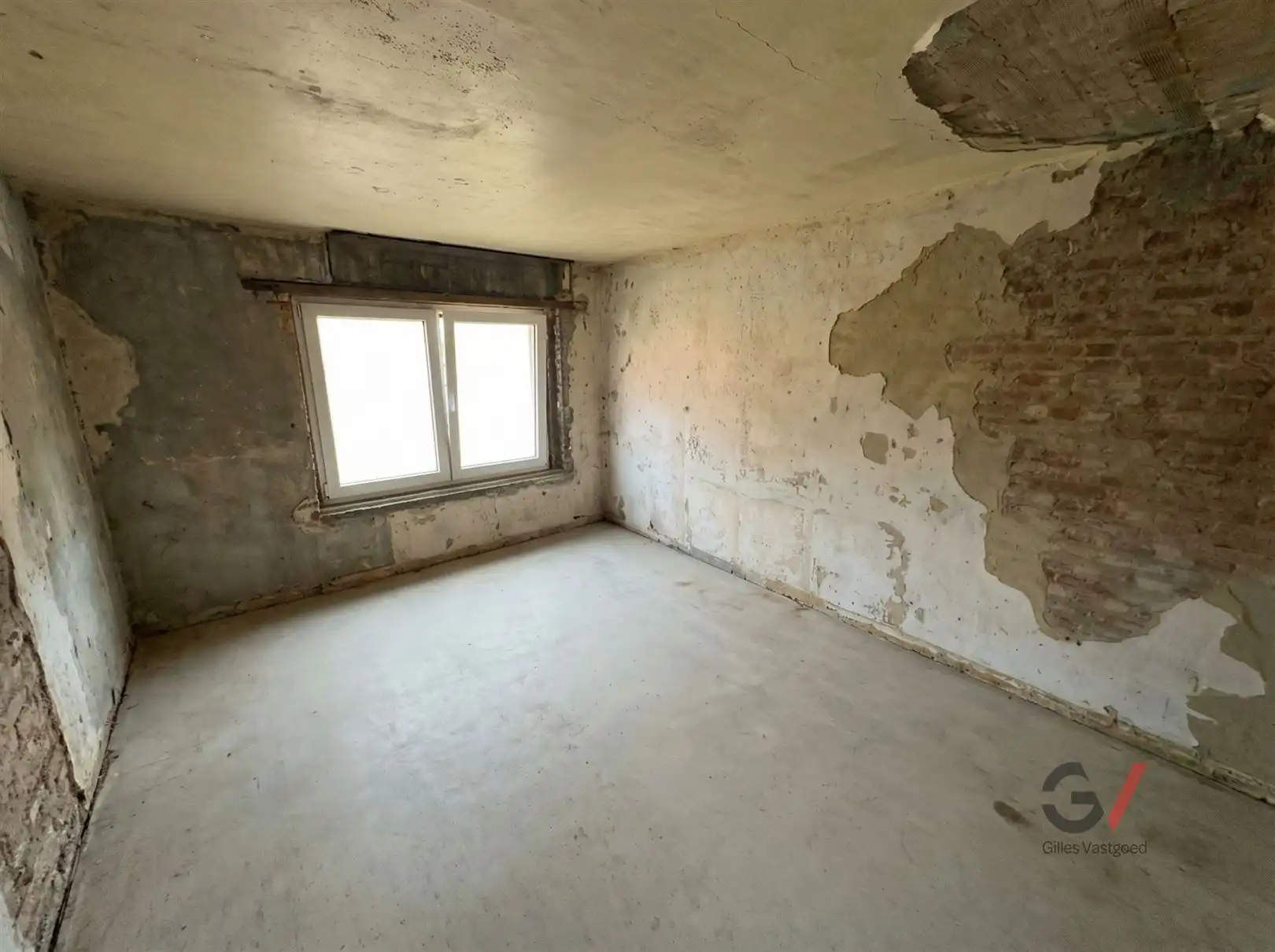 Te renoveren woning foto 16
