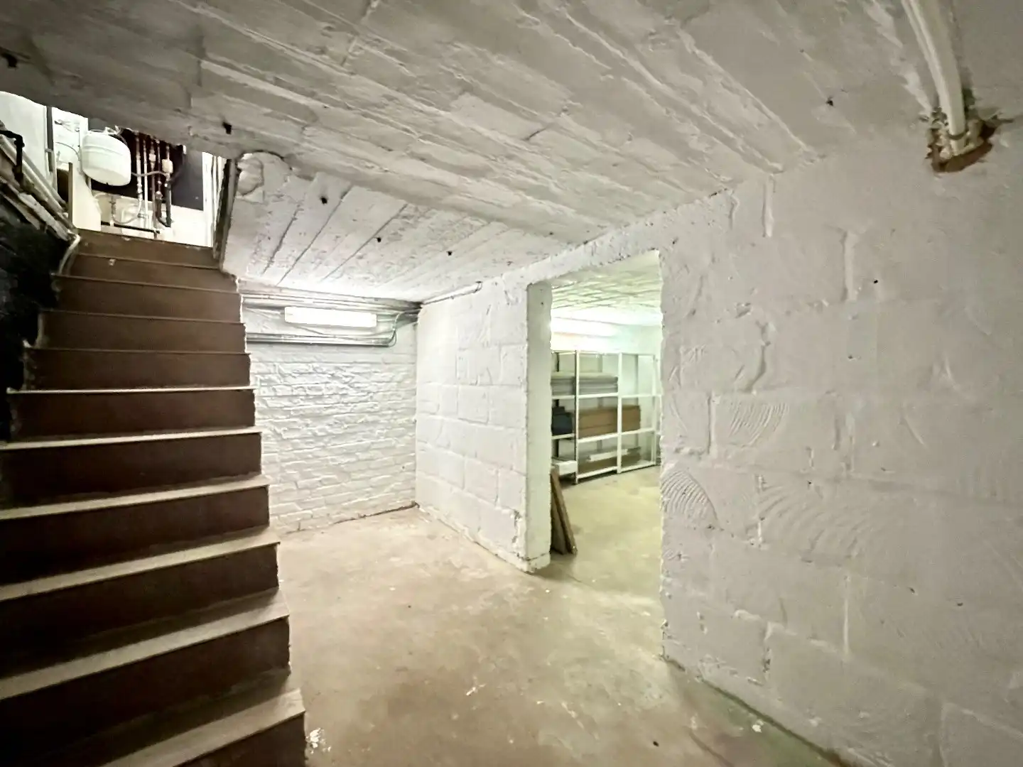 Ruime en gerenoveerde gezinswoning met 3 slaapkamers en veel comfort foto 24