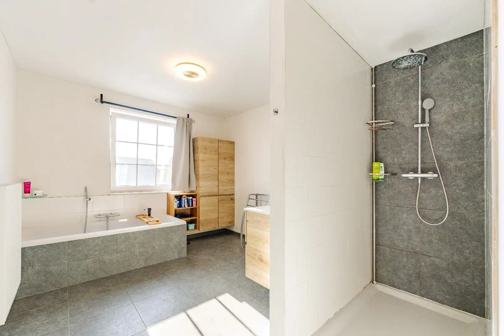 RECENTE HALF OPEN BEBOUWING MET TUIN | GARAGE | 3 SLPKS foto 14