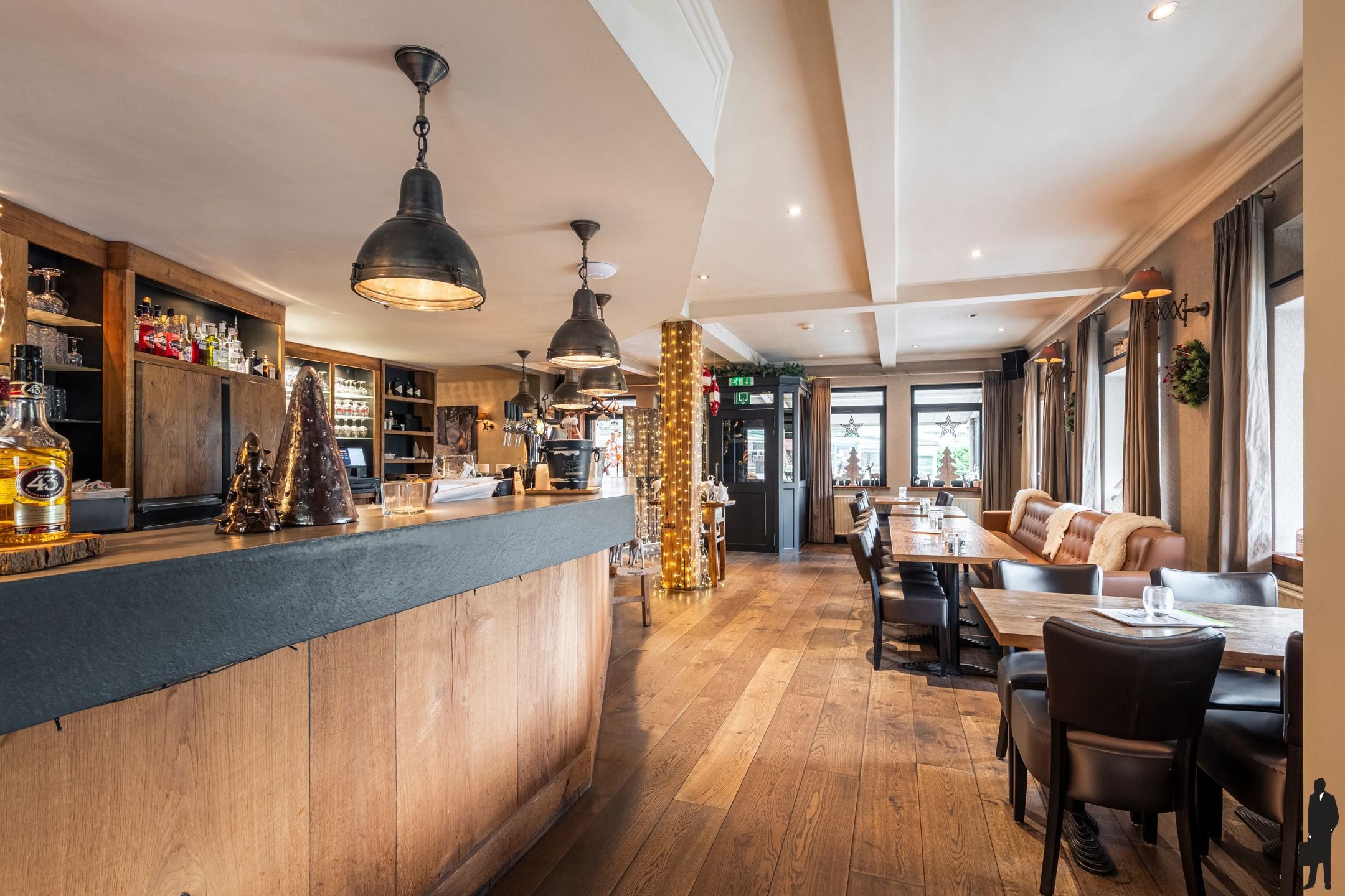 Brasserie met ruime duplexwoning en bouwgrond op toplocatie foto 8