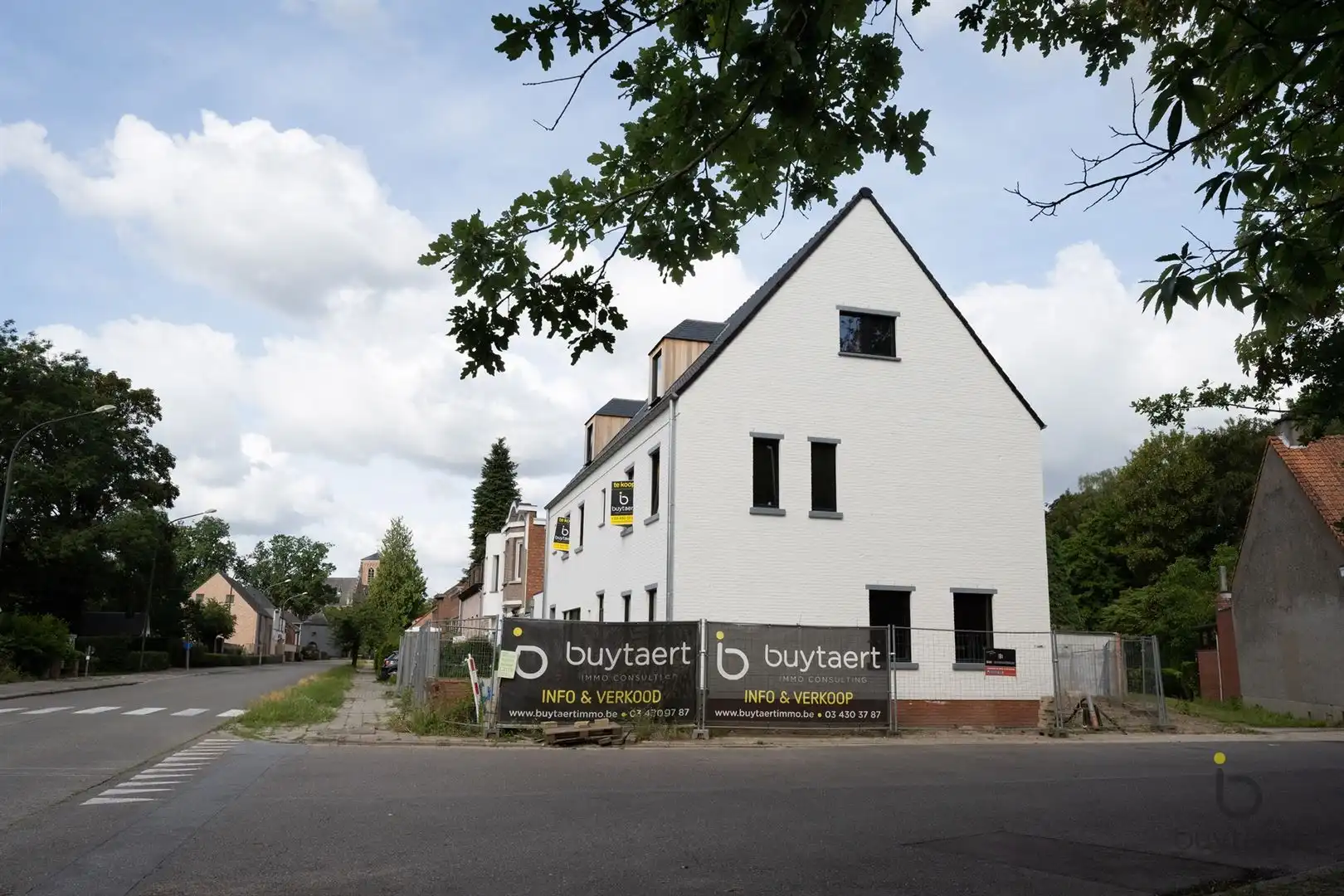 Karaktervolle nieuwbouw BEN half open bebouwing, centraal gelegen nabij het mooie dorpje oud Schilde! foto 5