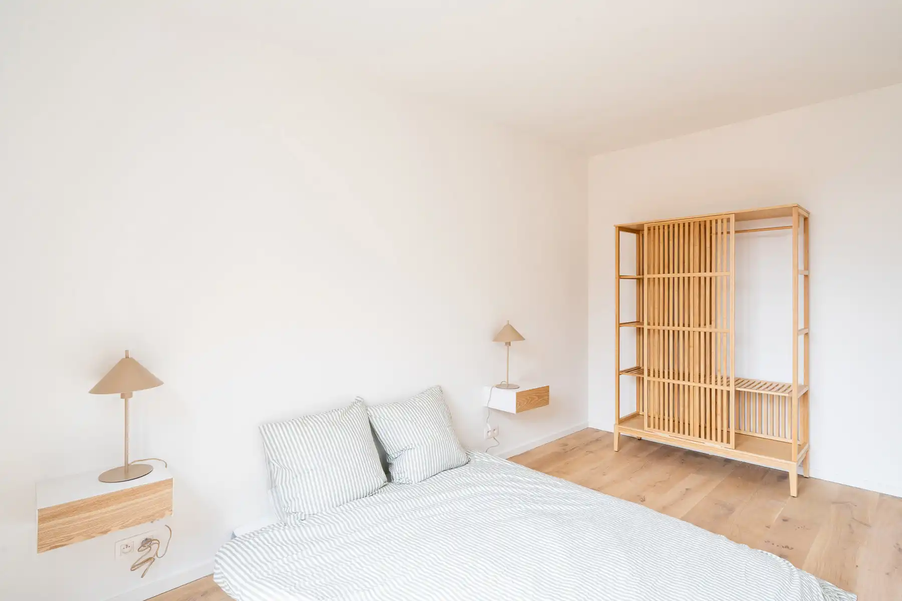 Bemeubeld nieuwbouwappartement op toplocatie, Eilandje!&nbsp; foto 9