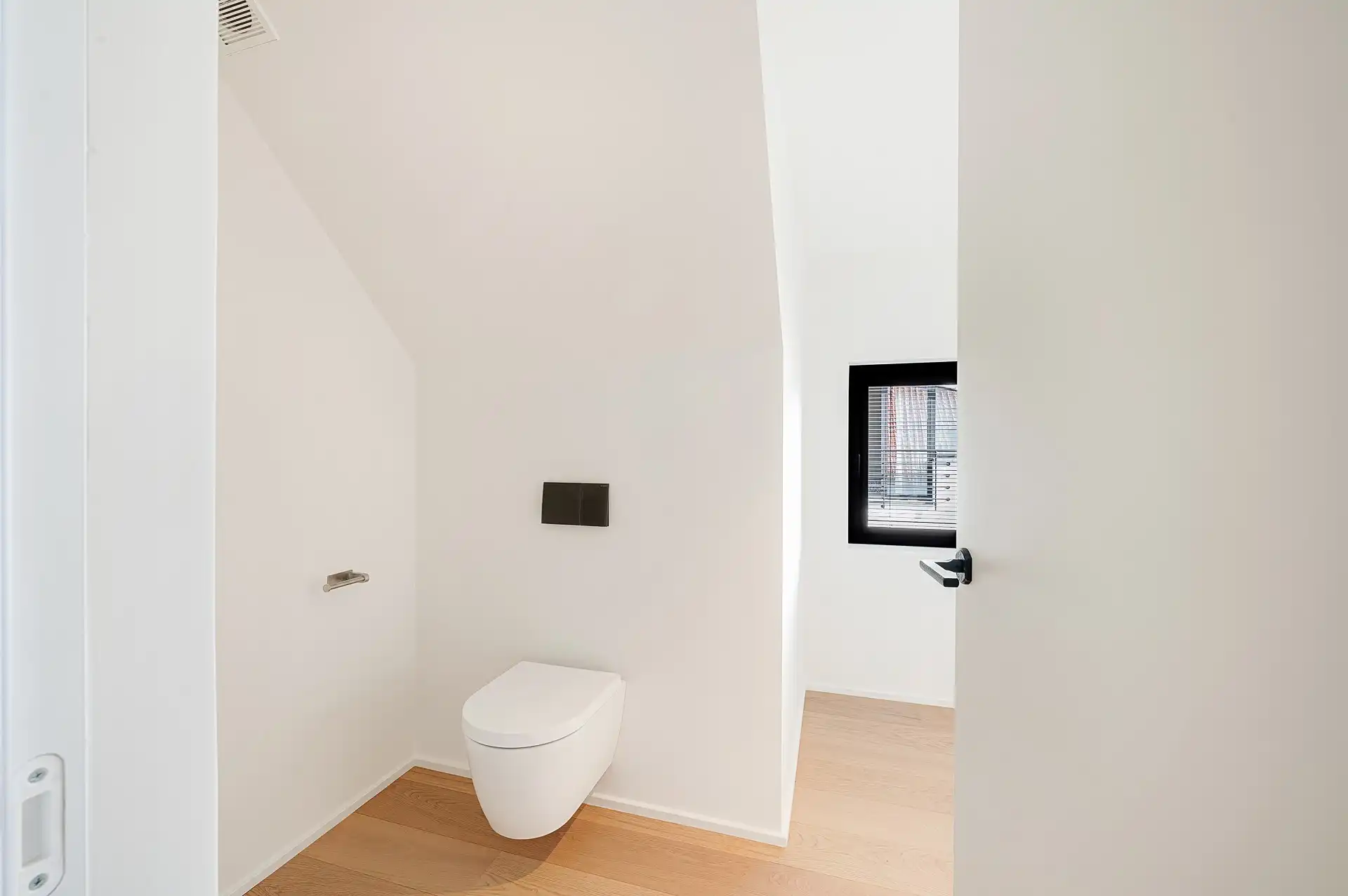 Smaakvol afgewerkte villa in Maaiken met ruime tuin foto 25