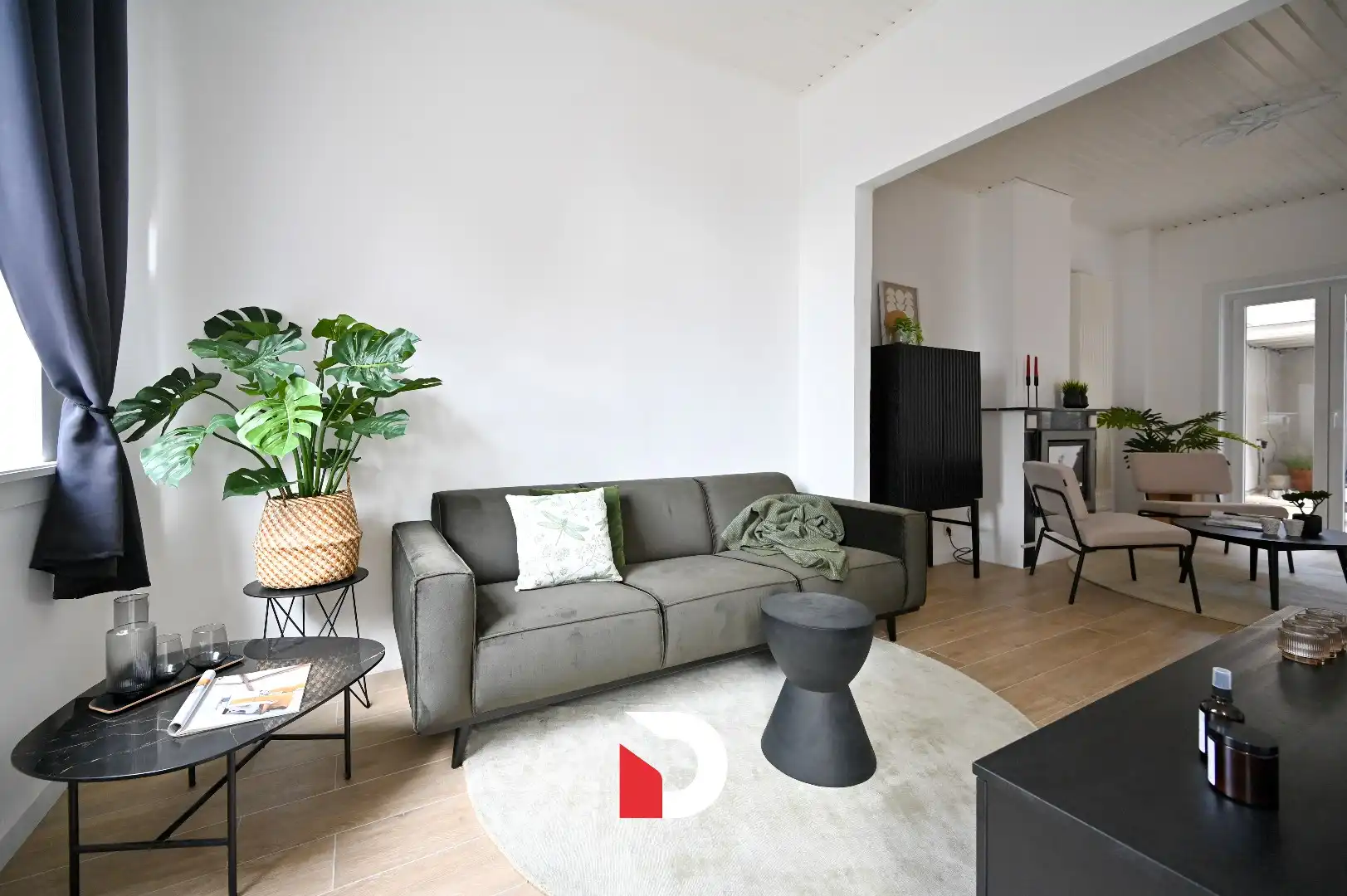 Bijzonder fraai gerenoveerde hoekwoning nabij de Coupure in hartje Brugge foto 3