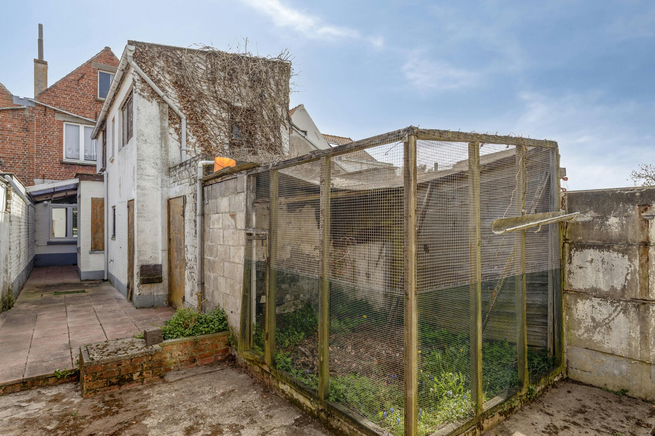 Huis met 2 / 3 slaapkamers en buitenruimte in centrum Maldegem foto 3
