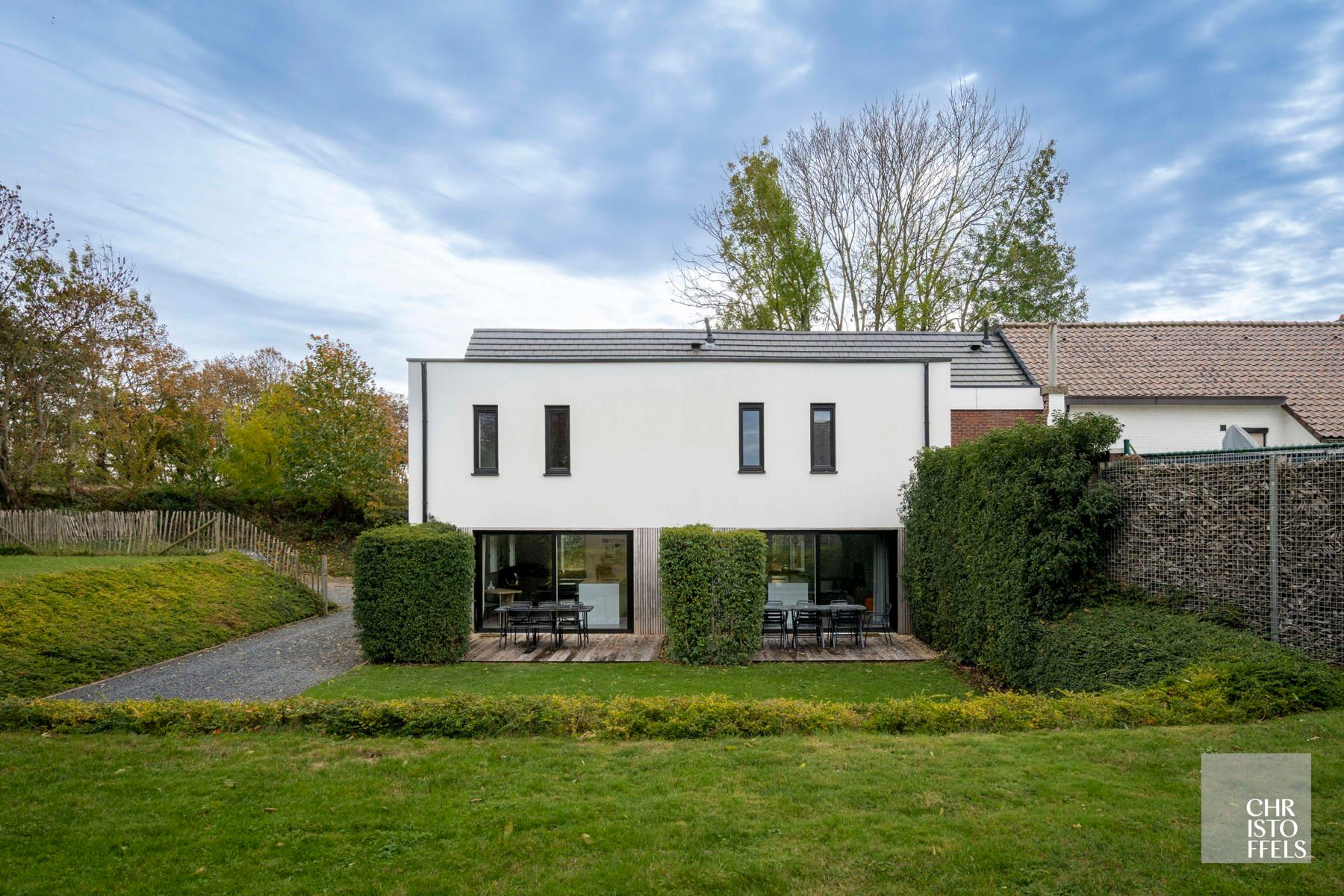 Investeringsobject - twee gerenoveerde en energiezuinige vakantiehuizen te Kesselt (Lanaken)! foto 15