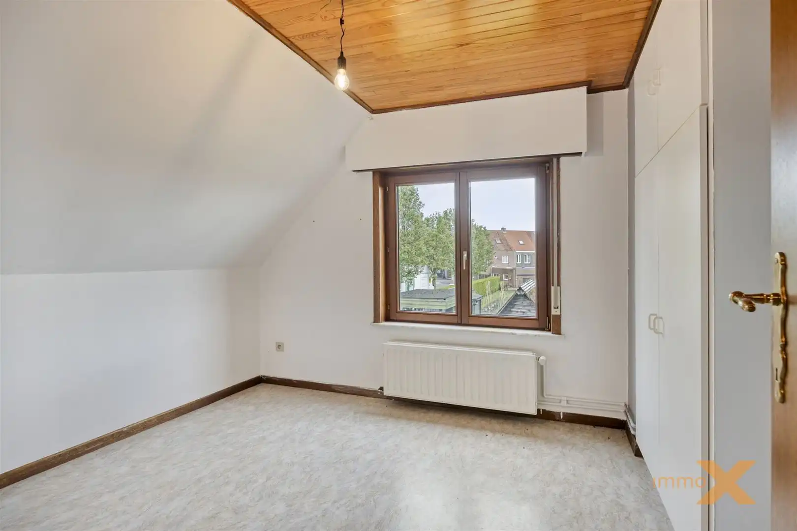 RESIDENTIEEL GELEGEN GEZINSWONING MET 3 SLPKS foto 21