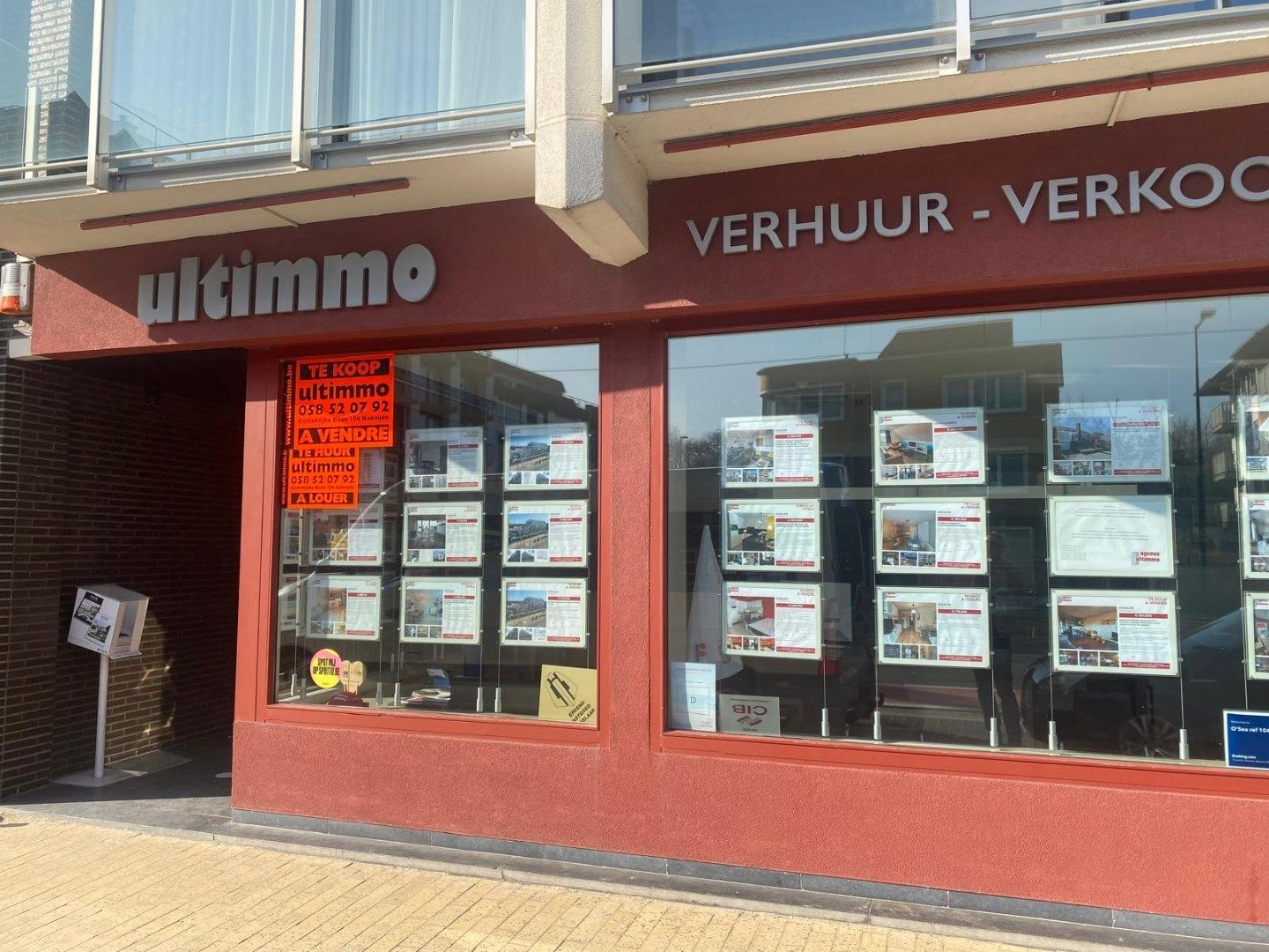 154m² kantoorruimte te huur in het centrum van Oostduinkerke. foto 2