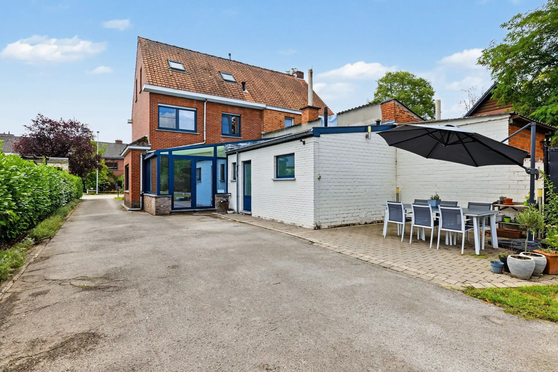 Ruime gezinswoning met 5 slaapkamers en garage foto 25