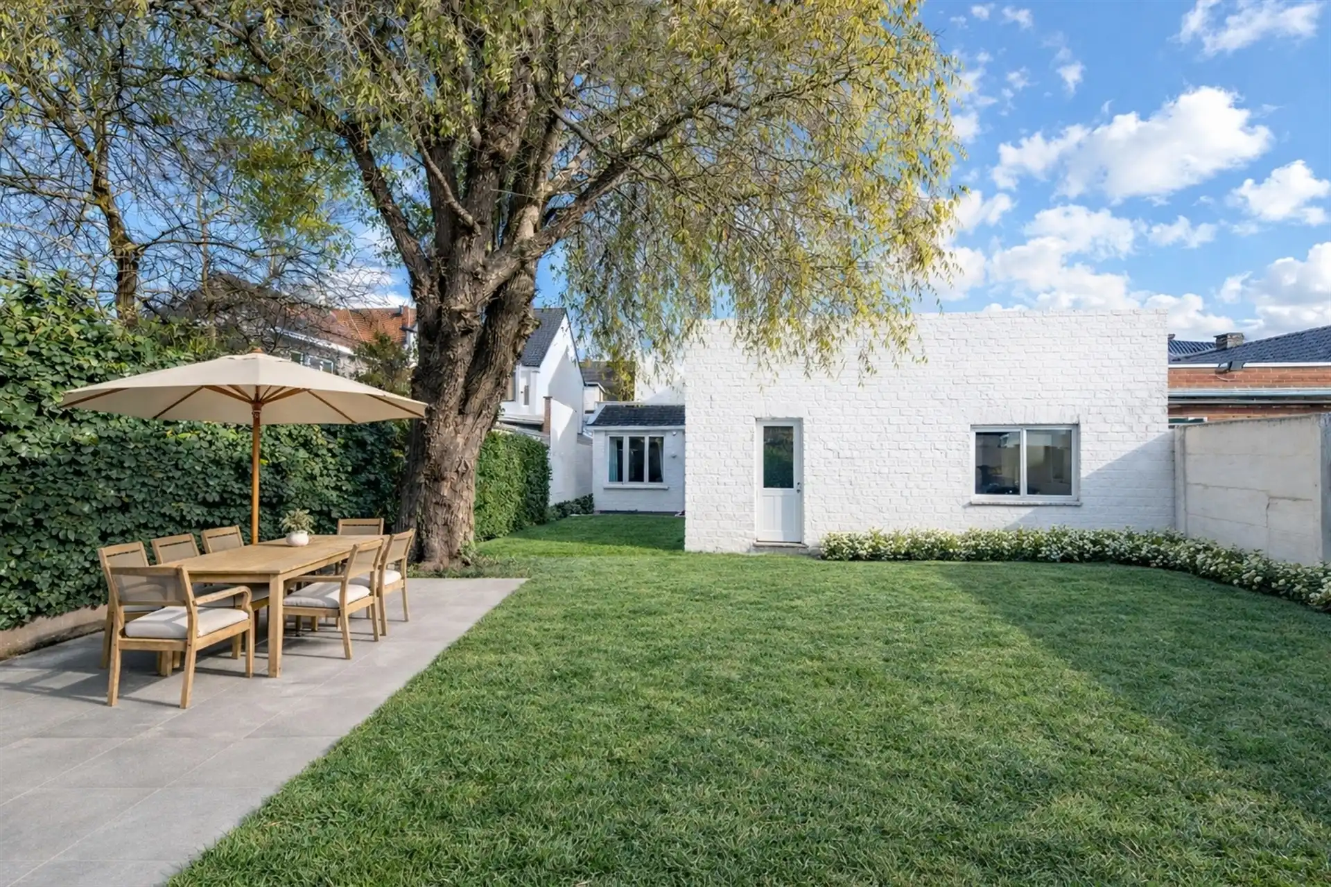 Goed gelegen, deels, te renoveren woning, centrum Asper(Gavere) foto 4