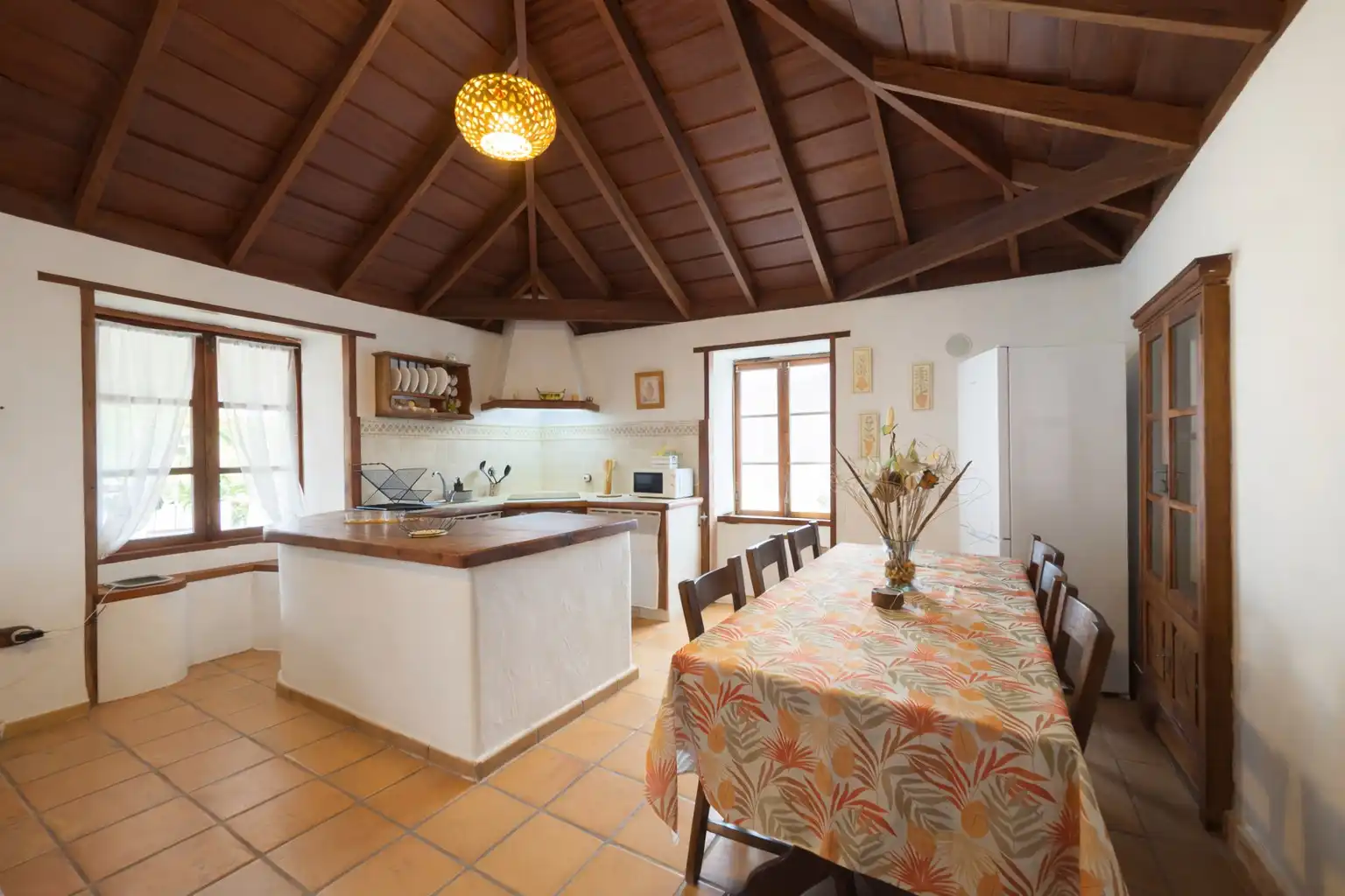 Traditioneel Canarisch huis met zwembad  foto 3