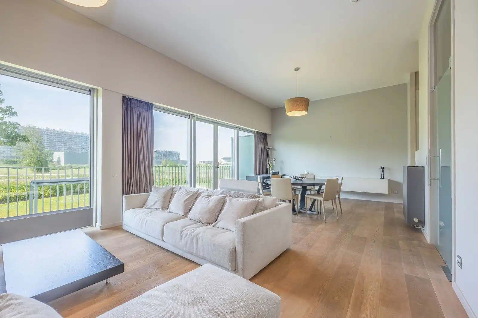 Schitterend, modern afgewerkt appartement op toplocatie aan de Wellington Golf in Oostende foto 5