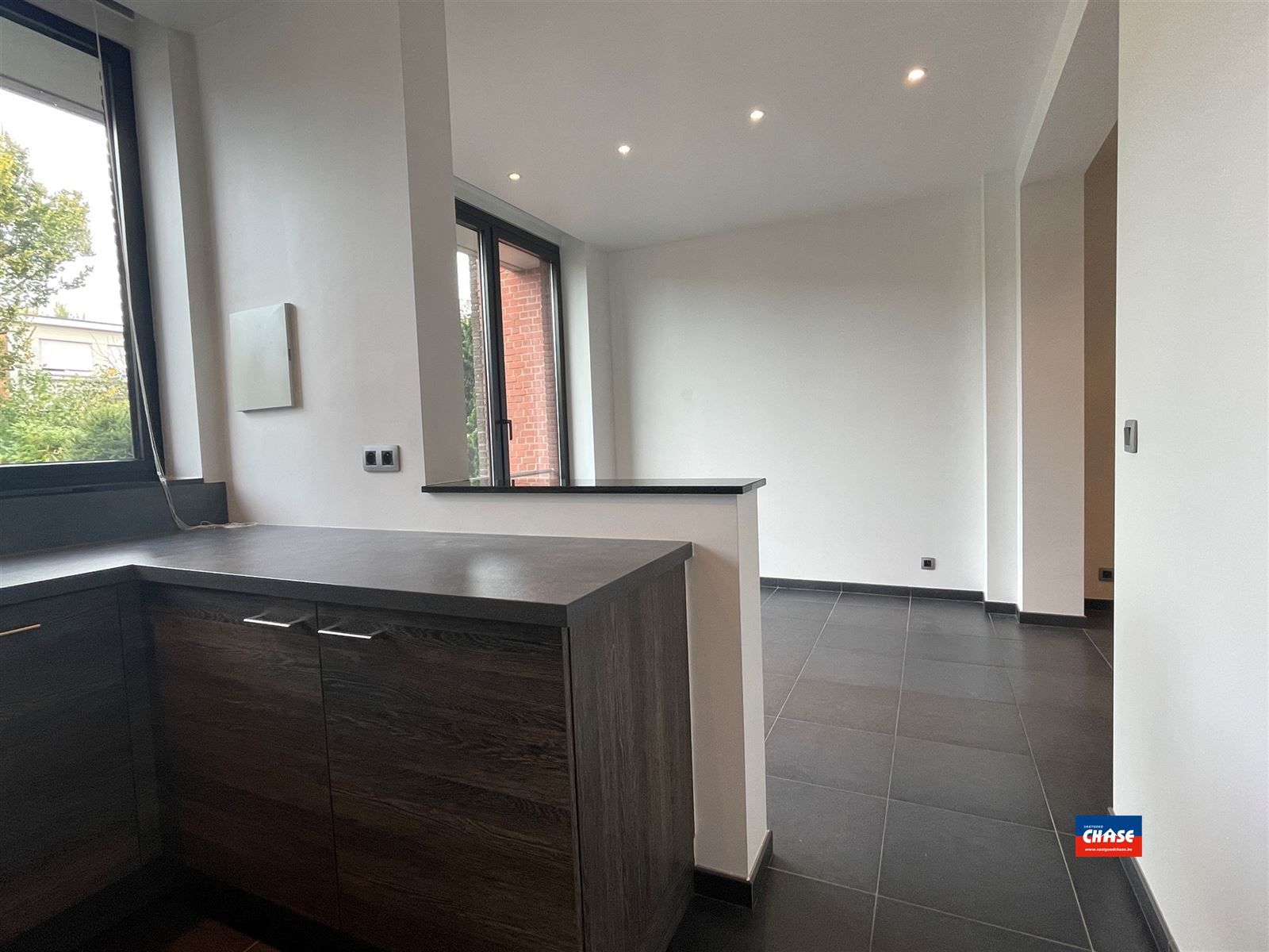 Gelijkvloersappartement met één slaapkamer, prachtige tuin en grote kelder foto 10