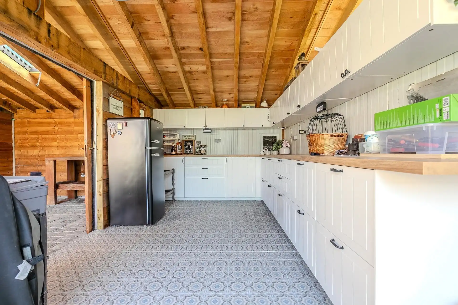 Zeer verzorgde, instapklare, volledig gerenoveerde open bebouwing met 5 slaapkamers. foto 13