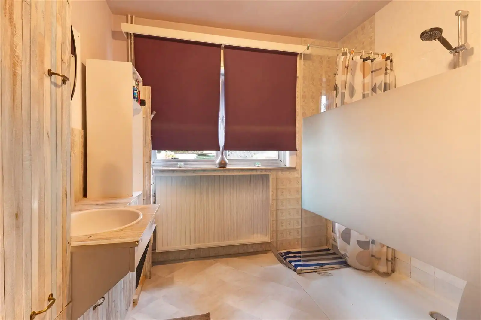 Heel ruim appartement met 2 slaapkamers en groot terras foto 11