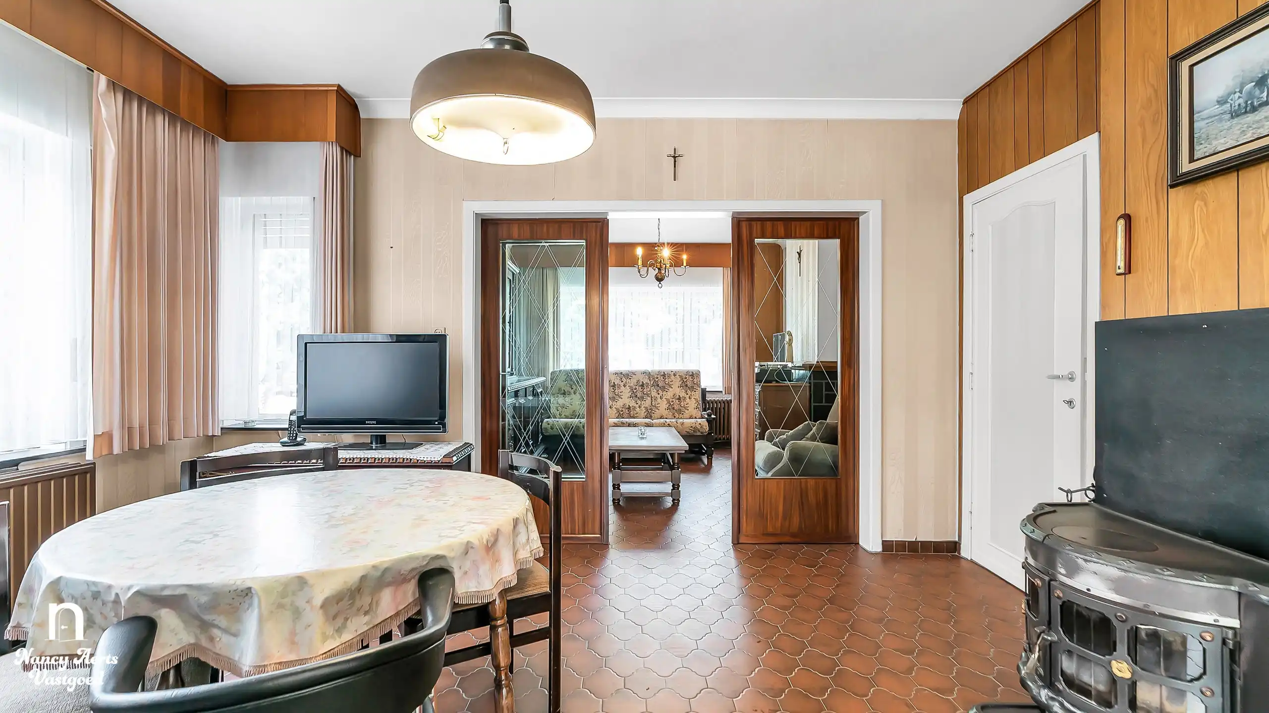 Woning op 1.287 m² met zuidtuin en renovatiepotentieel foto 10