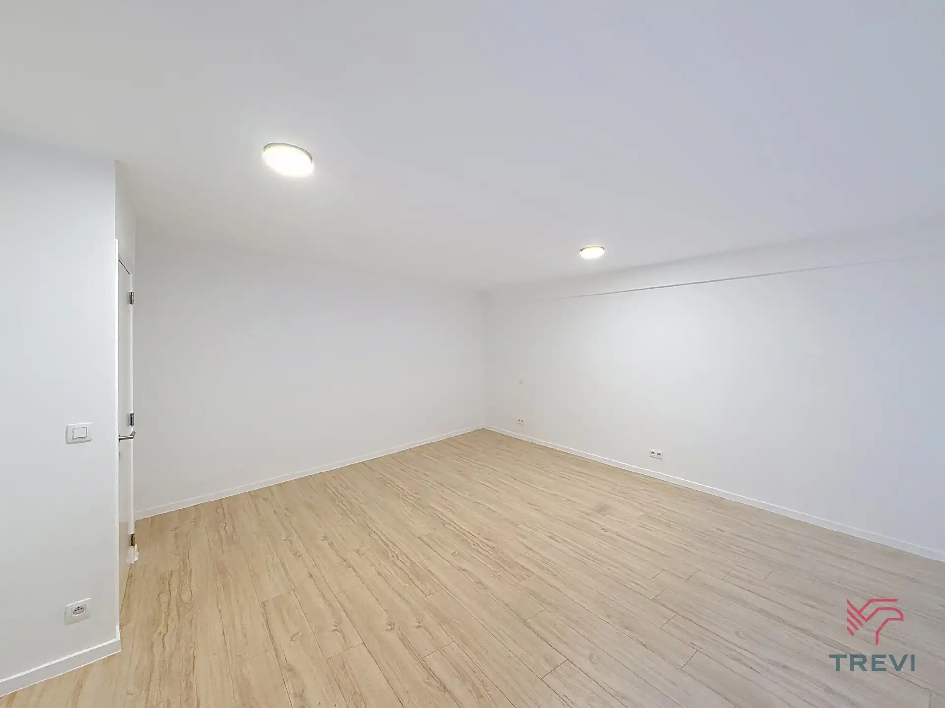 Gerenoveerde studio in hartje Brussel! foto 3