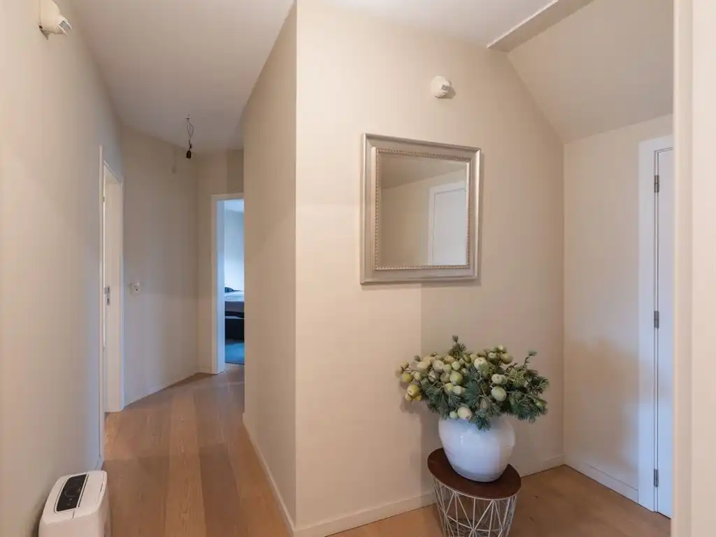 Modern duplex appartement met ondergrondse autostaanplaats foto 6